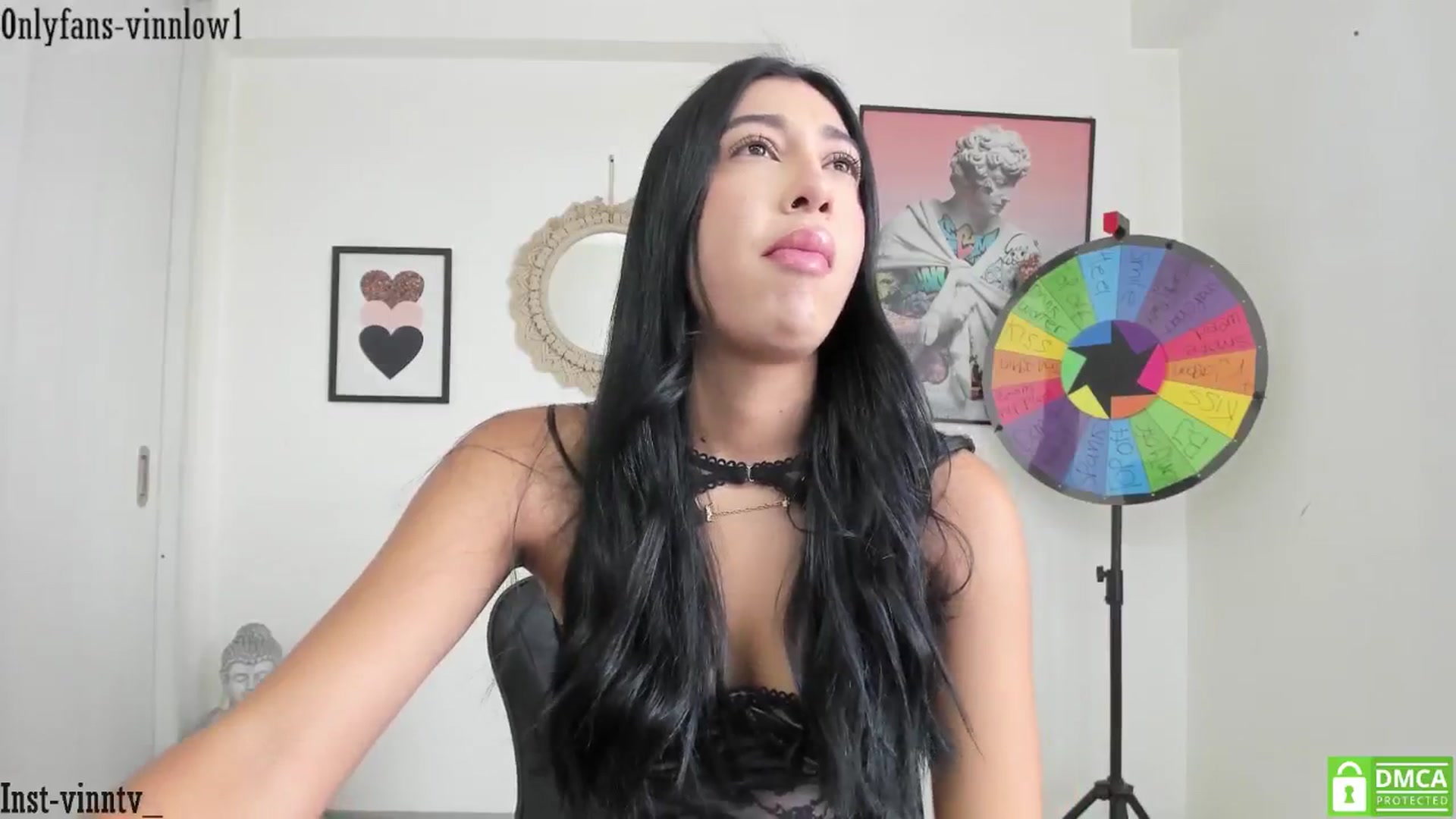 Gallery image thumbnail from Vinnlow's myfreecams stream on, 11/04/2025, 15:28 image 13 of 20