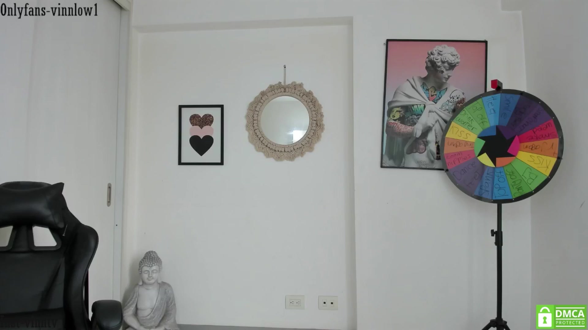 Gallery image thumbnail from Vinnlow's myfreecams stream on, 11/10/2025, 13:54 image 5 of 20