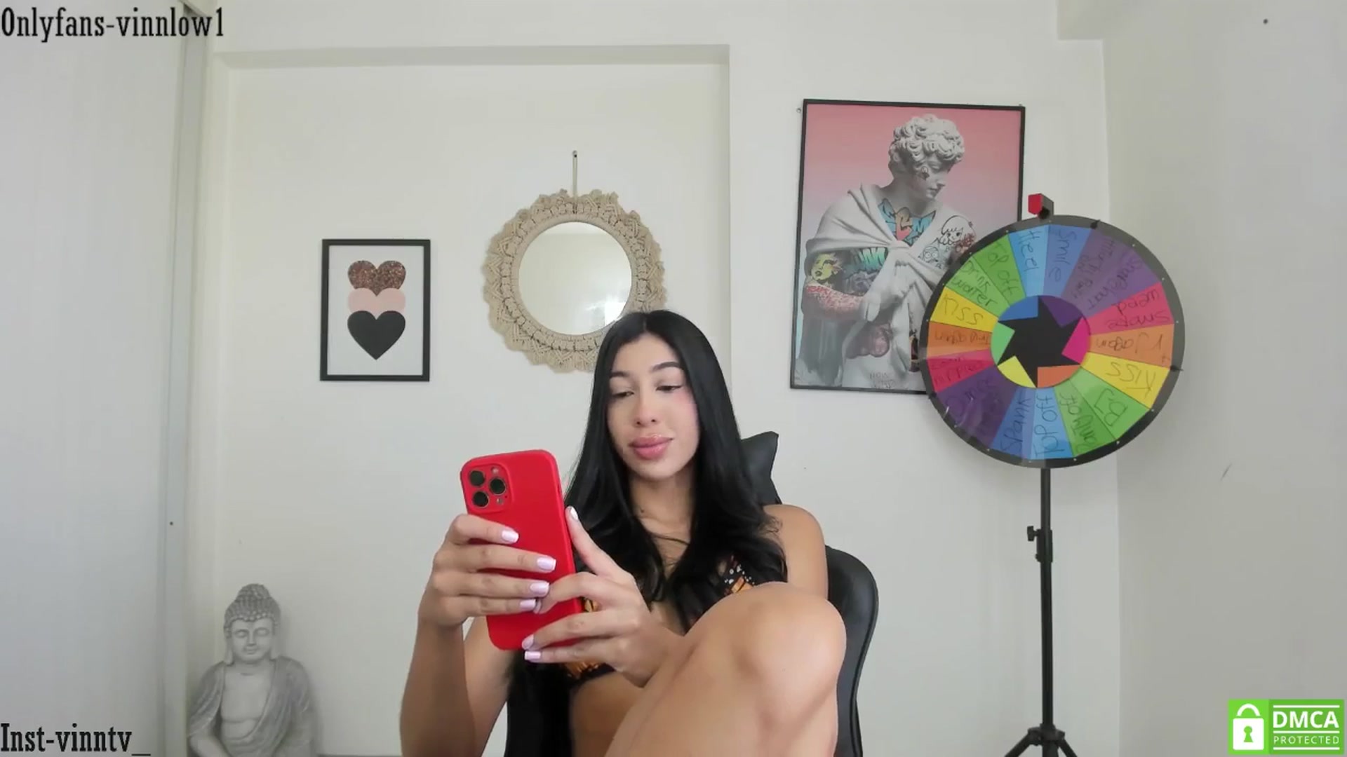 Gallery image thumbnail from Vinnlow's myfreecams stream on, 11/17/2025, 17:51 image 14 of 20