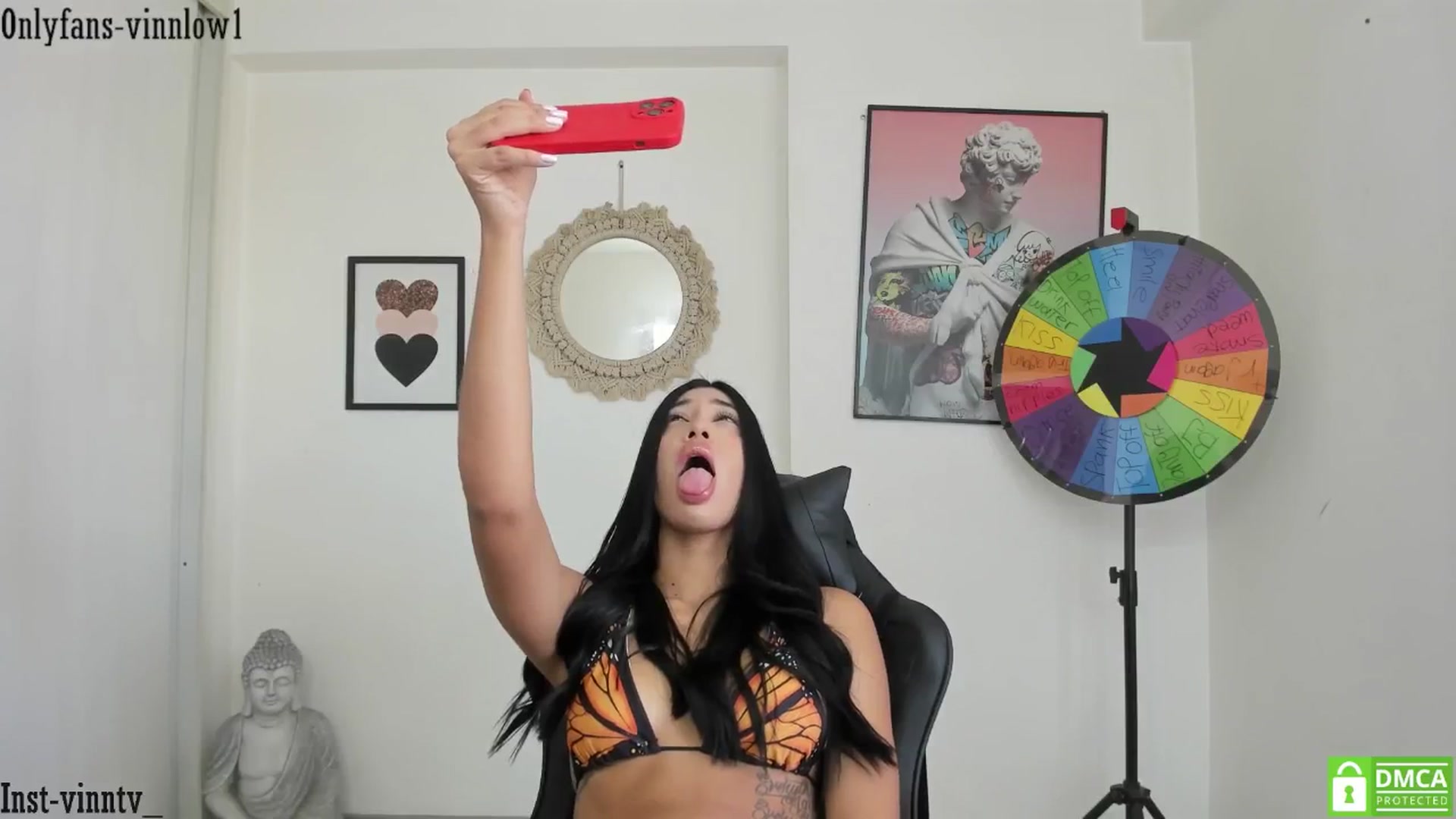 Gallery image thumbnail from Vinnlow's myfreecams stream on, 11/17/2025, 17:51 image 19 of 20