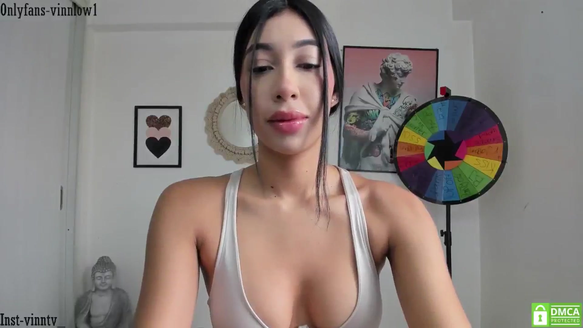 Gallery image thumbnail from Vinnlow's myfreecams stream on, 11/18/2025, 19:21 image 3 of 20
