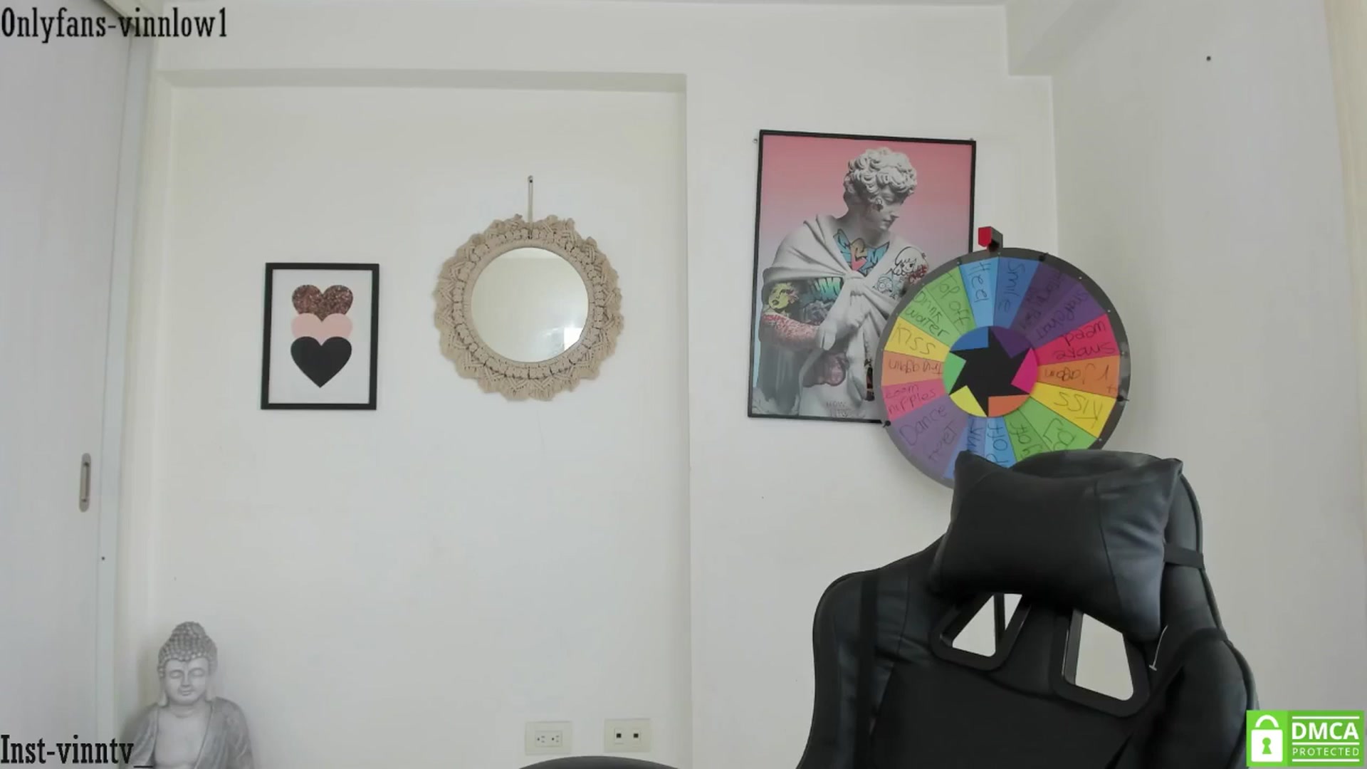 Gallery image thumbnail from Vinnlow's myfreecams stream on, 11/22/2025, 16:02 image 2 of 20