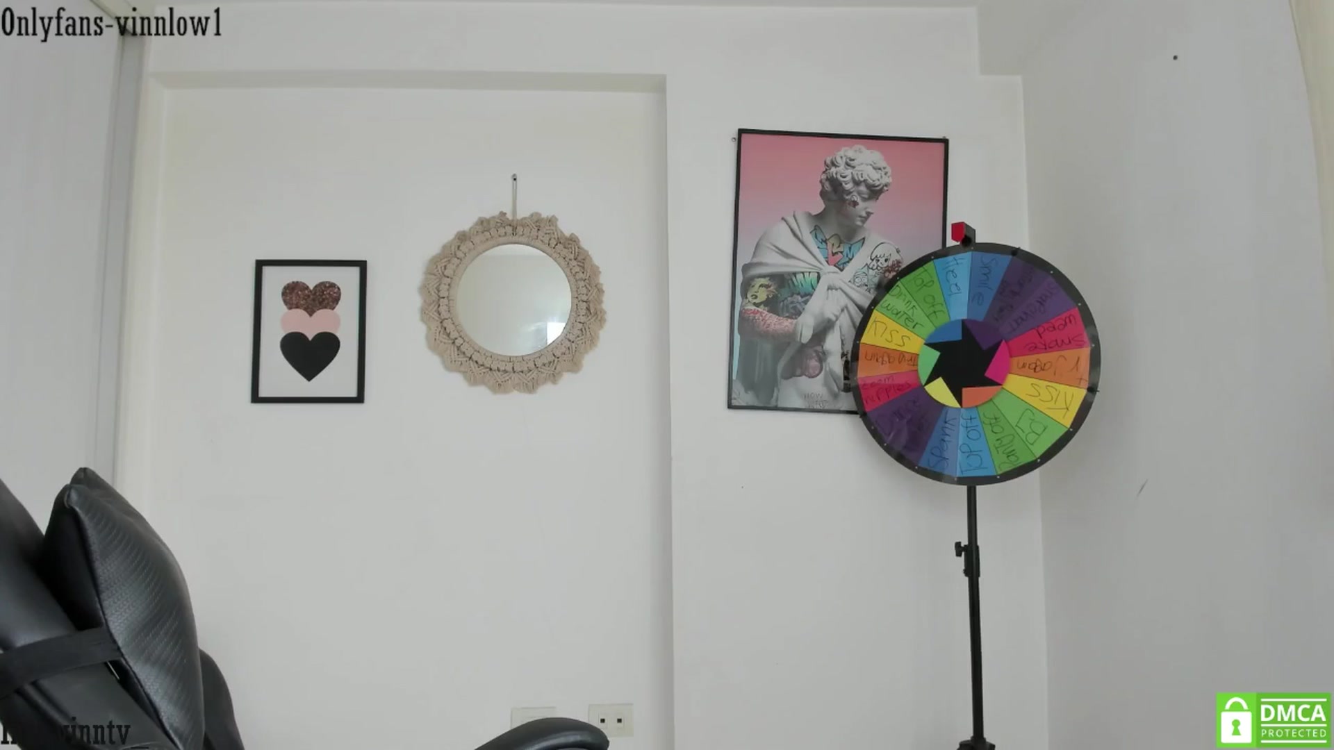Gallery image thumbnail from Vinnlow's myfreecams stream on, 11/28/2025, 14:18 image 5 of 20