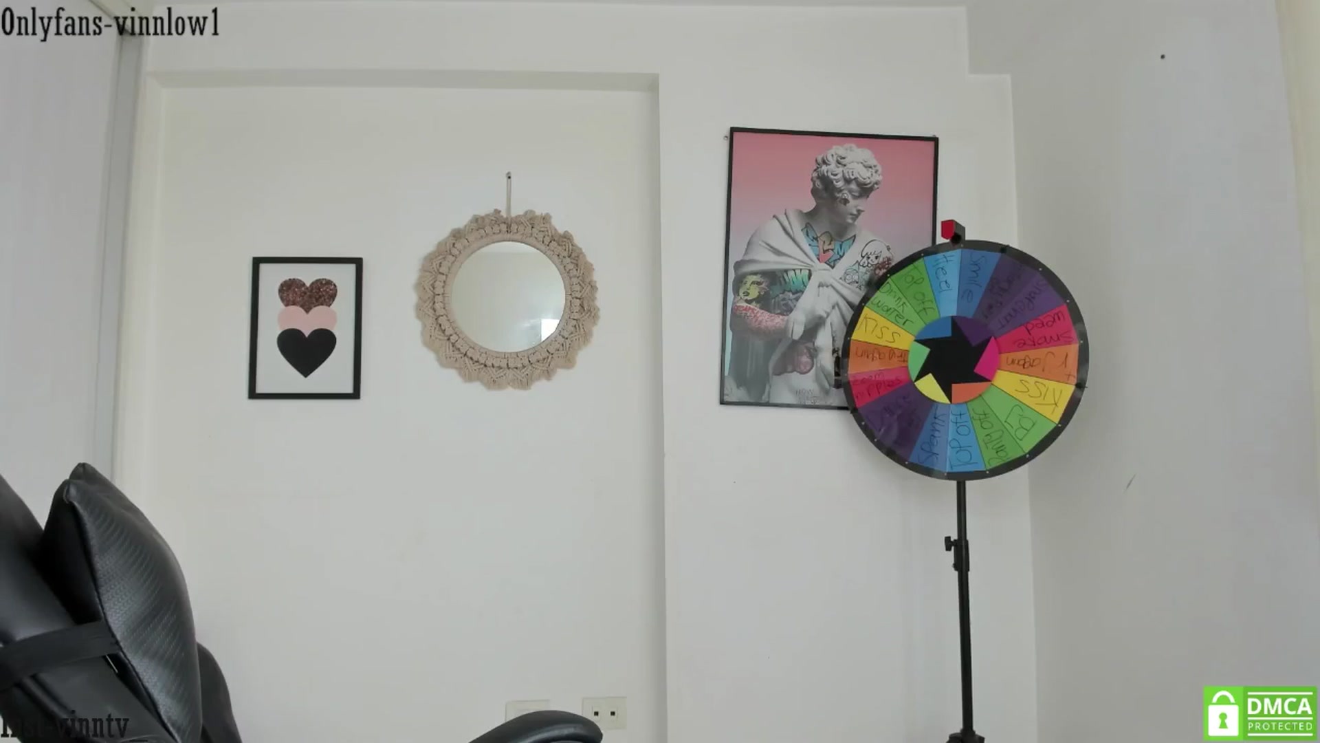 Gallery image thumbnail from Vinnlow's myfreecams stream on, 11/28/2025, 14:18 image 2 of 20