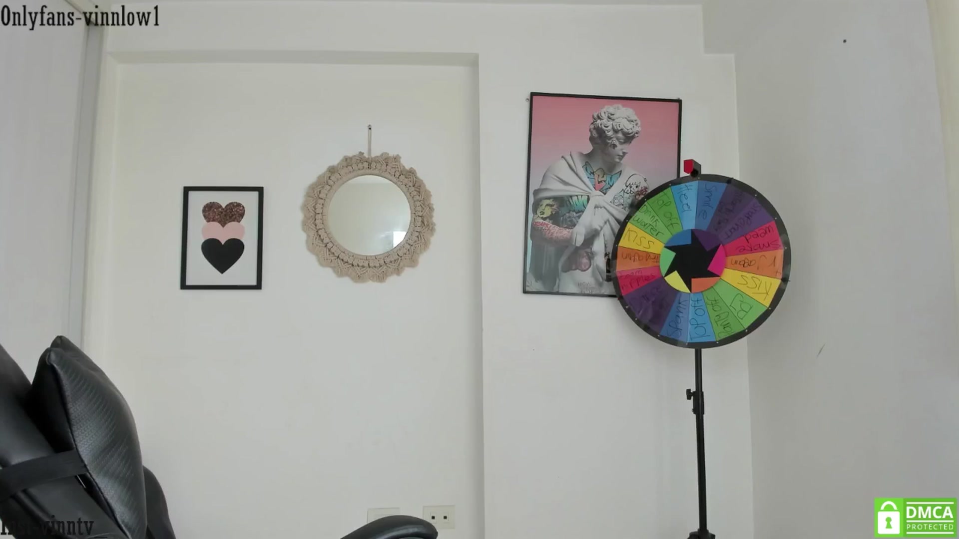 Gallery image thumbnail from Vinnlow's myfreecams stream on, 11/28/2025, 14:18 image 1 of 20