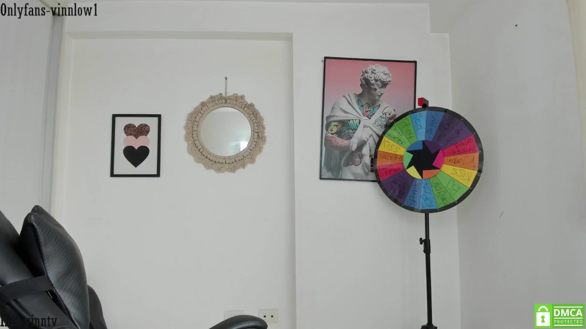 Gallery image thumbnail from Vinnlow's myfreecams stream on, 11/28/2025, 14:18 image 13 of 20