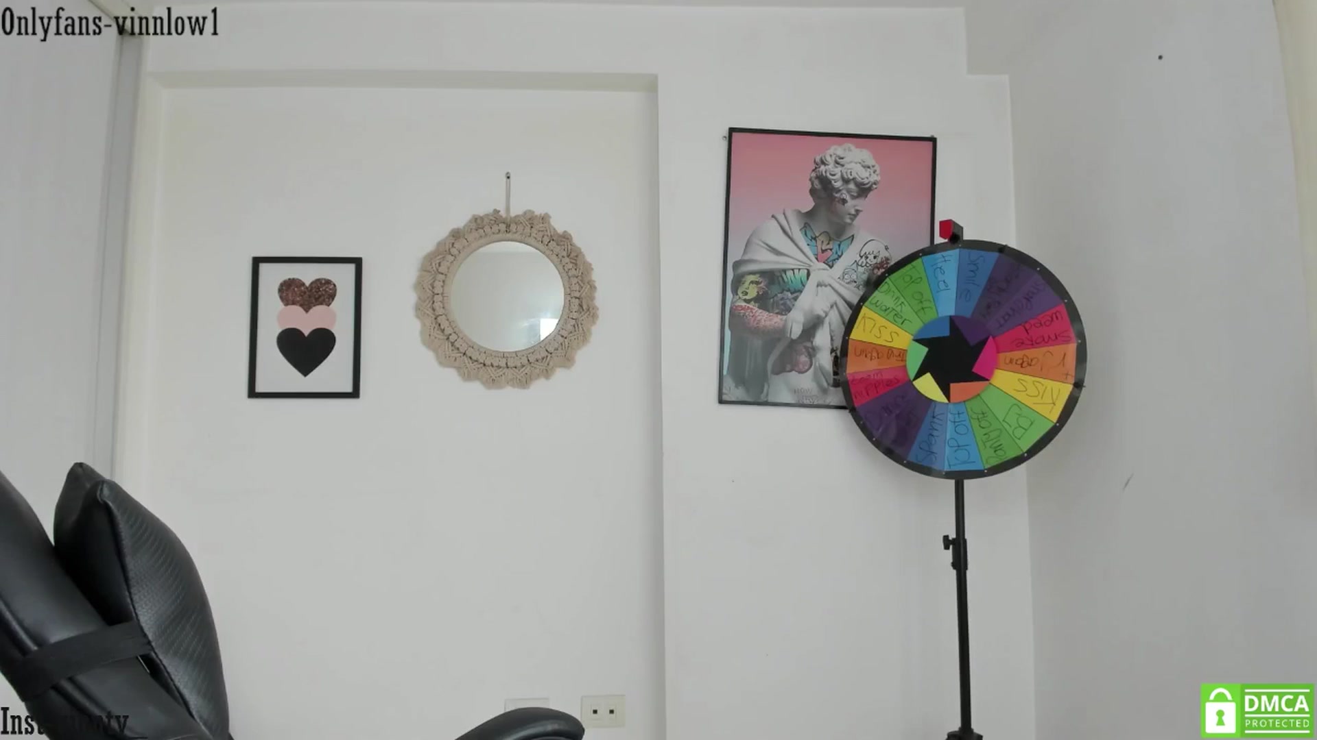 Gallery image thumbnail from Vinnlow's myfreecams stream on, 11/28/2025, 14:18 image 15 of 20