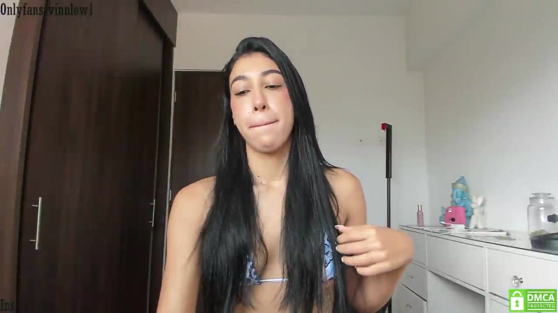 Gallery image thumbnail from Vinnlow's myfreecams stream on, 06/20/2026, 13:20 image 4 of 20