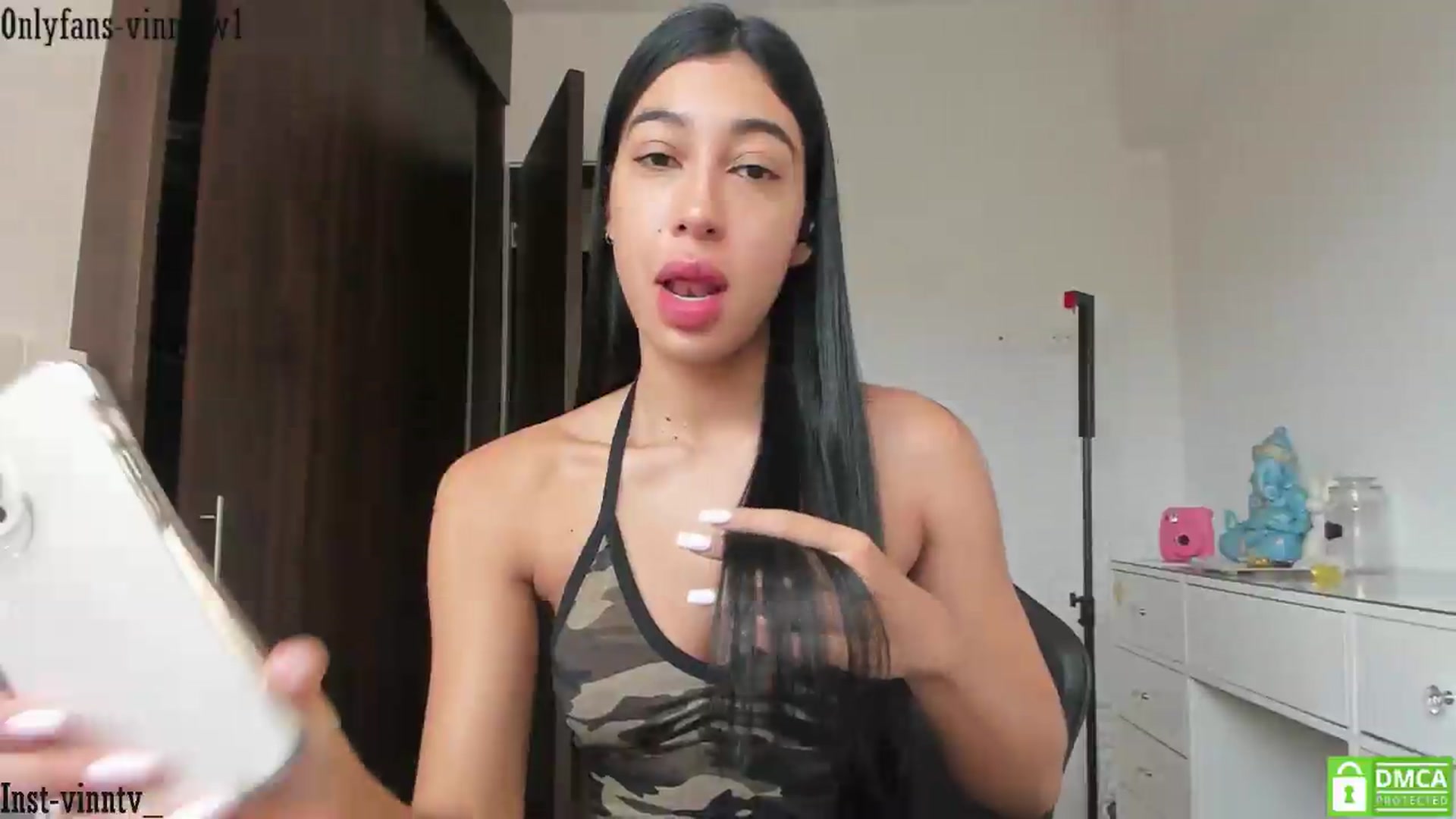 Gallery image thumbnail from Vinnlow's myfreecams stream on, 07/07/2026, 11:48 image 19 of 20