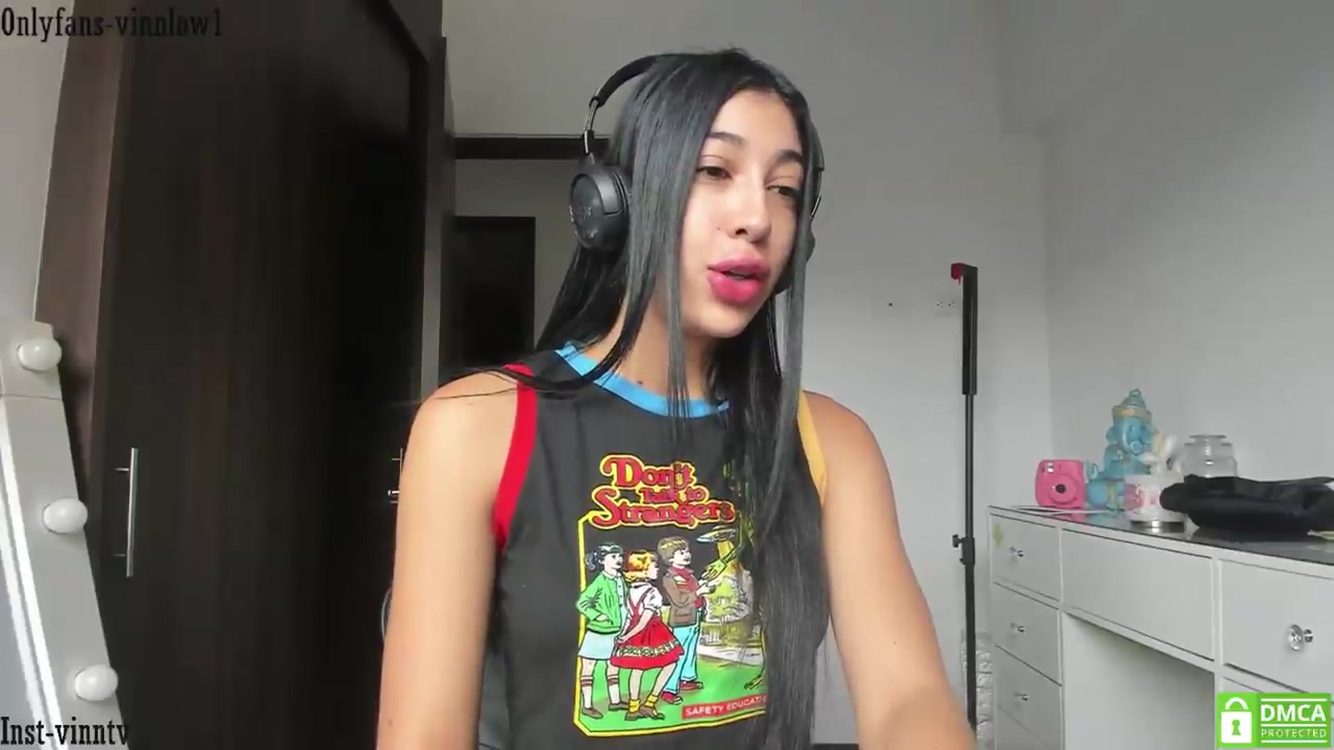 Gallery image thumbnail from Vinnlow's myfreecams stream on, 07/19/2026, 13:06 image 11 of 20