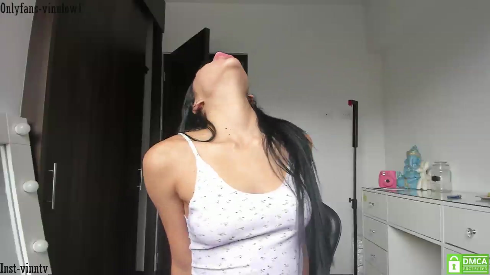 Gallery image thumbnail from Vinnlow's myfreecams stream on, 07/19/2026, 18:03 image 4 of 20