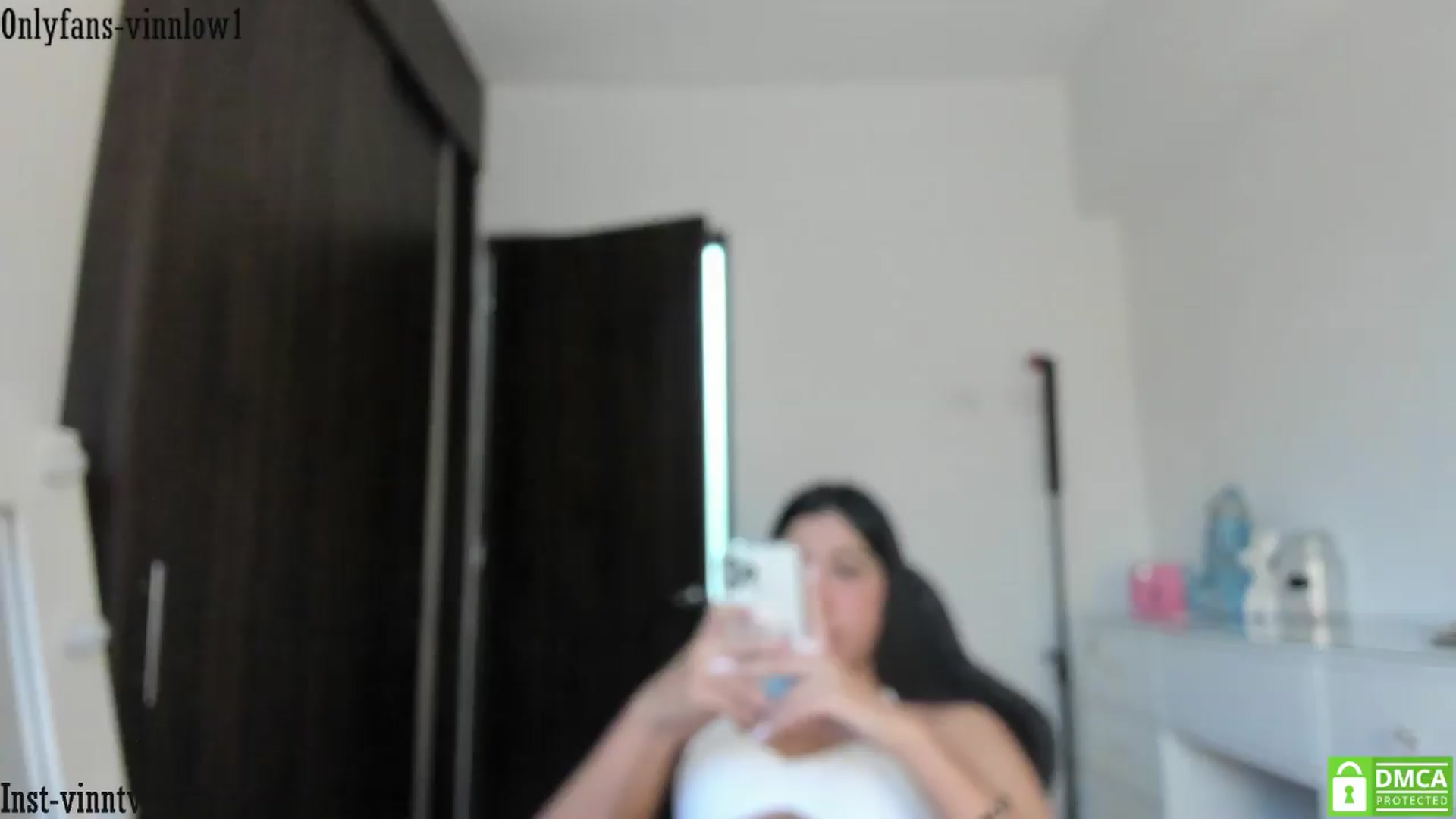 Gallery image thumbnail from Vinnlow's myfreecams stream on, 07/23/2026, 11:17 image 1 of 20