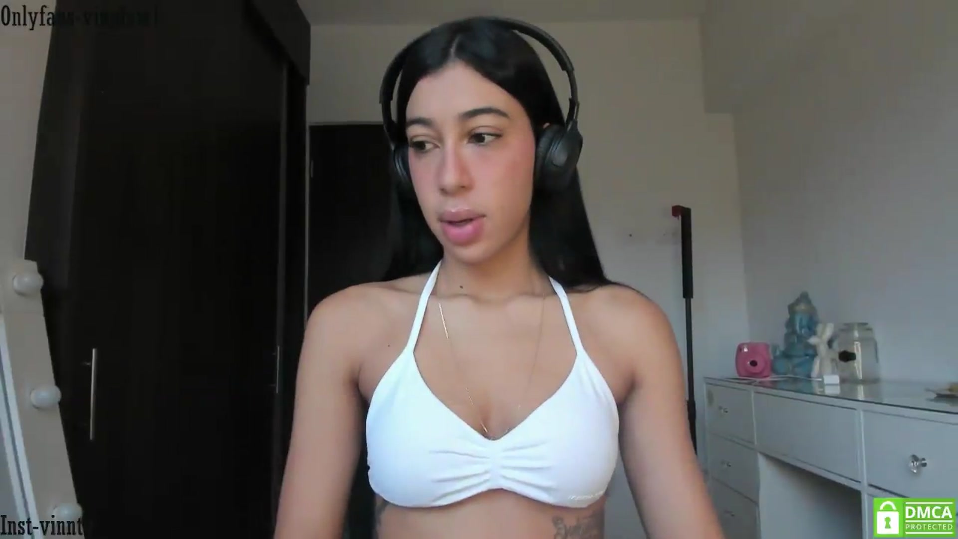 Gallery image thumbnail from Vinnlow's myfreecams stream on, 07/23/2026, 11:17 image 20 of 20