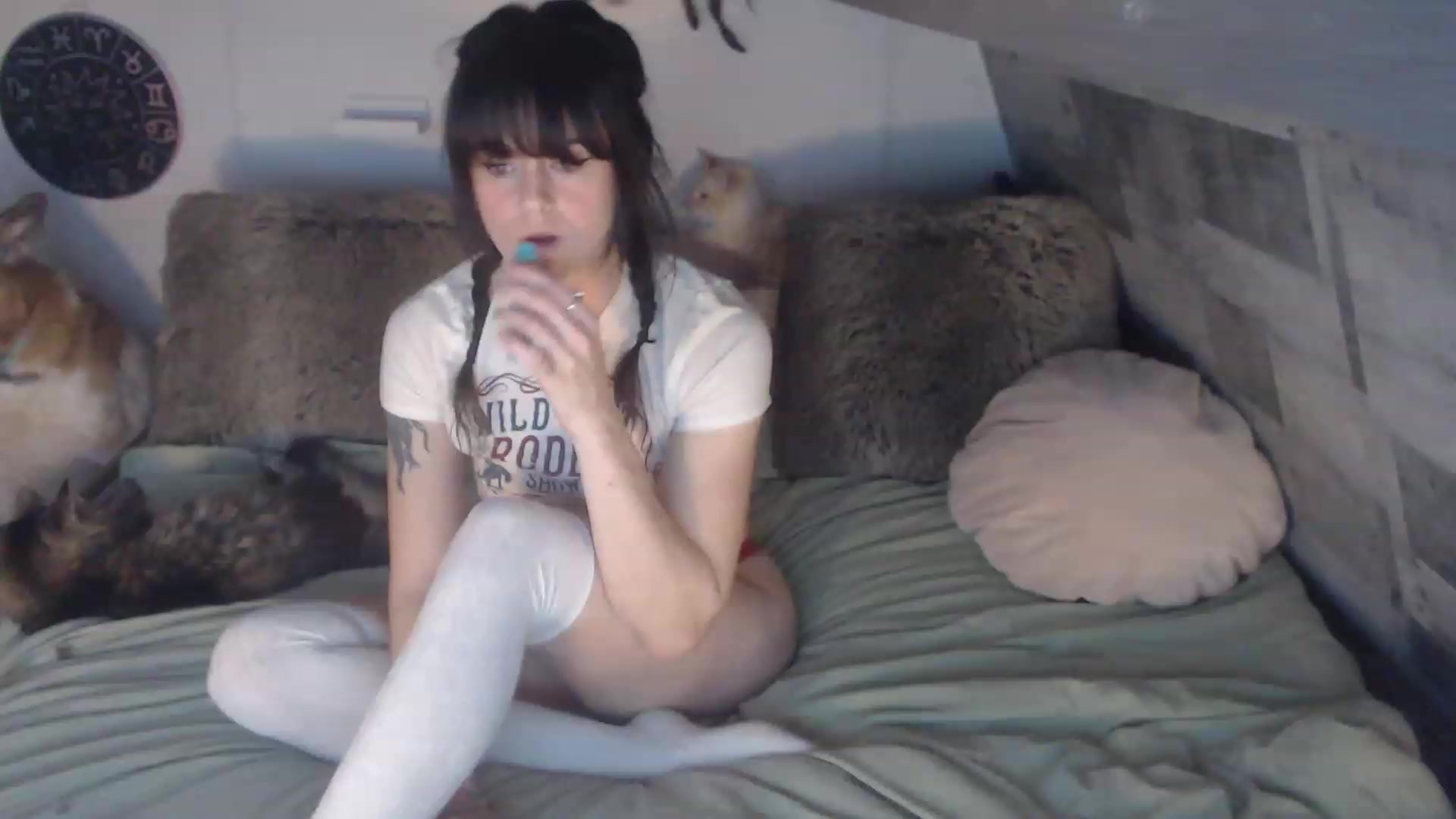 Gallery image thumbnail from VinnyVanGhoe's myfreecams stream on, 03/08/2023, 23:14 image 9 of 20