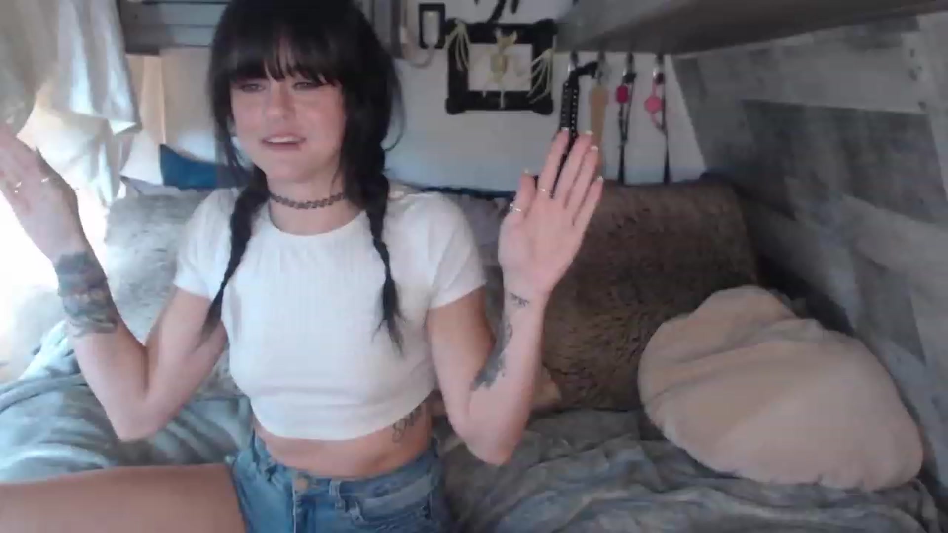 Gallery image thumbnail from VinnyVanGhoe's myfreecams stream on, 07/19/2023, 19:50 image 17 of 20