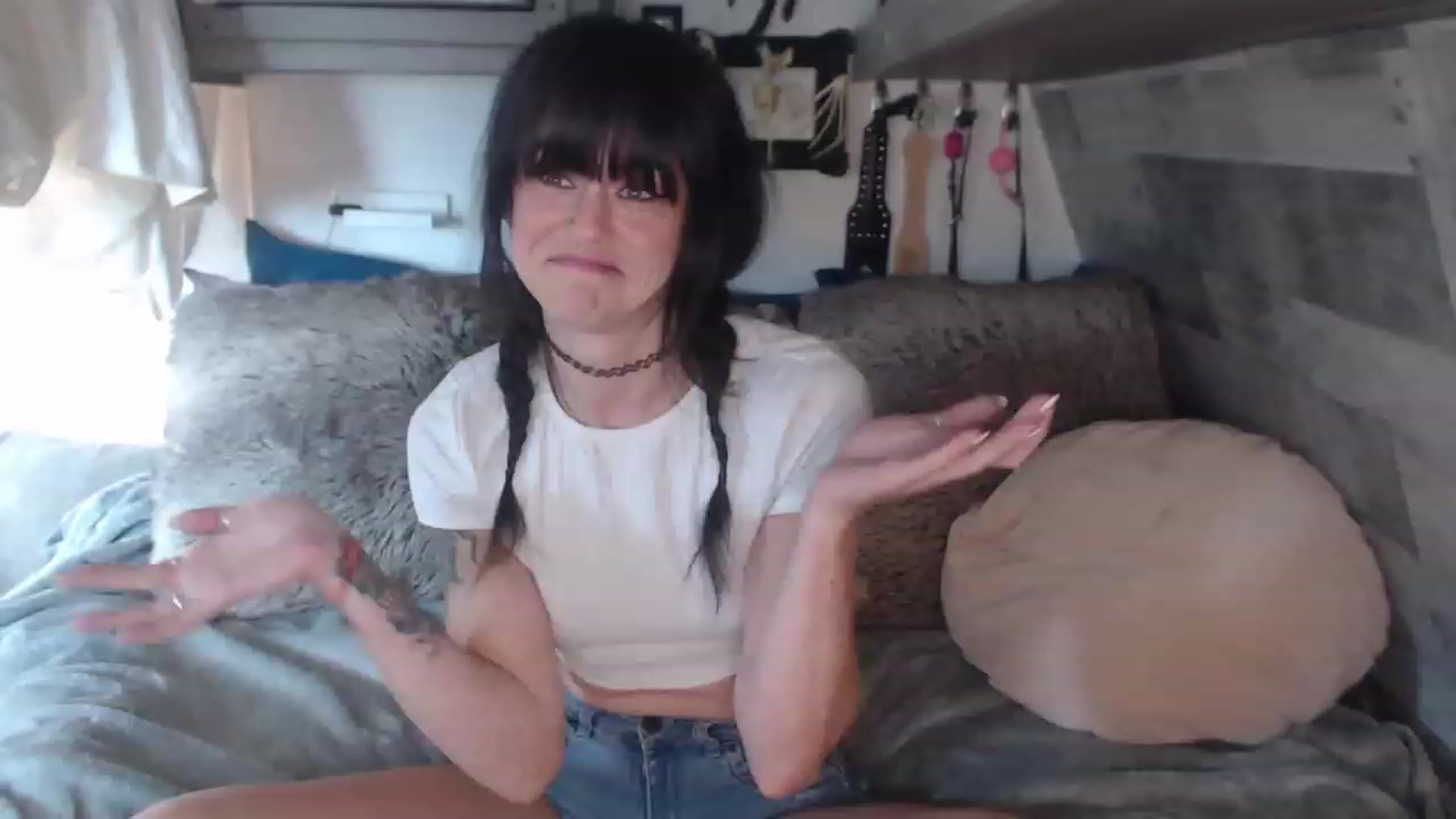 Gallery image thumbnail from VinnyVanGhoe's myfreecams stream on, 07/19/2023, 19:50 image 1 of 20