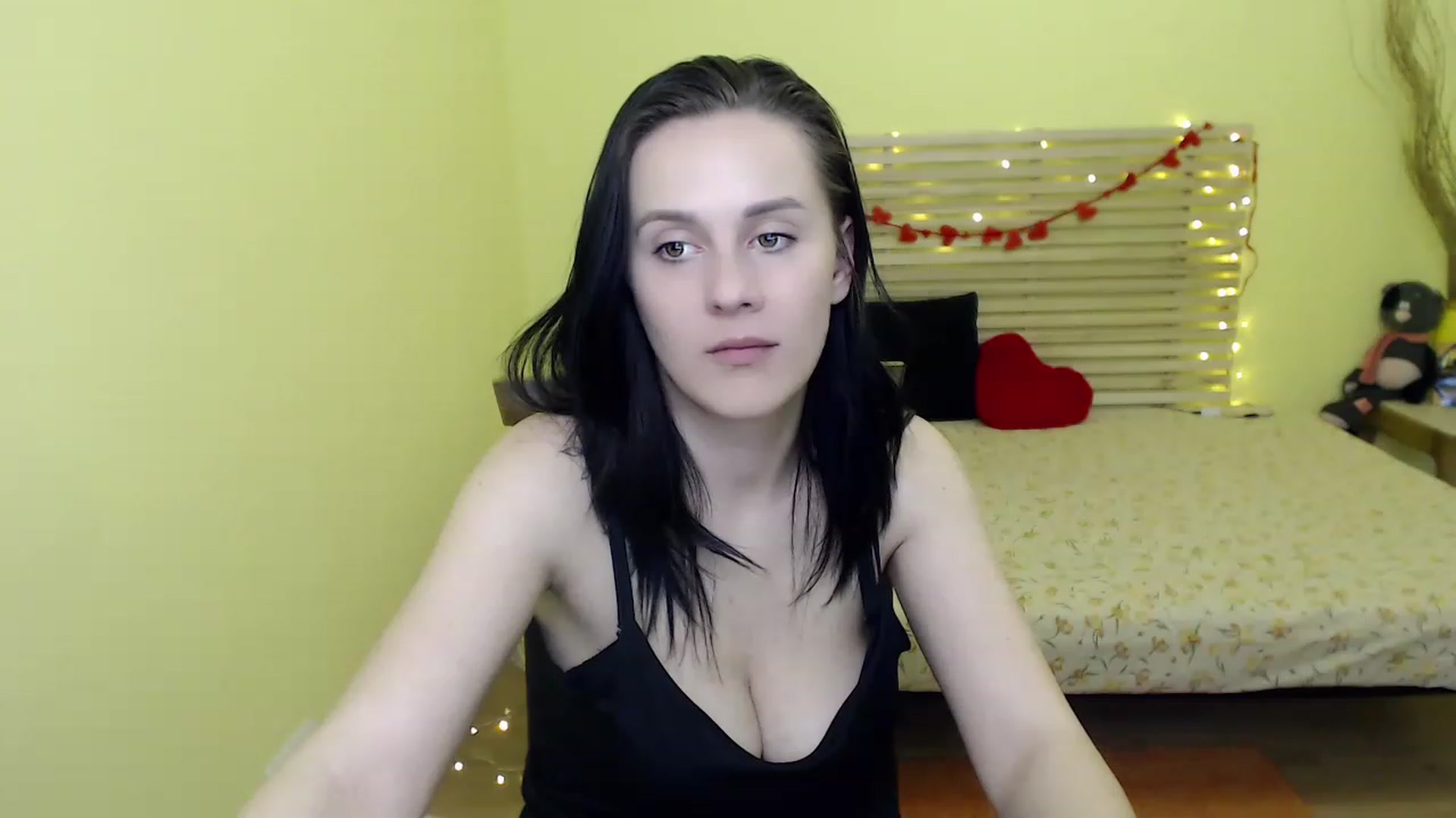 Gallery image thumbnail from ViolaEramoo's myfreecams stream on, 04/23/2023, 09:41 image 14 of 20