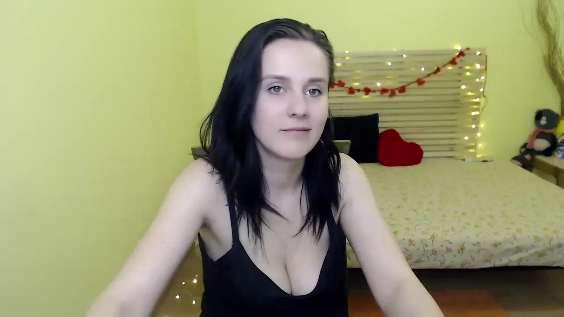Gallery image thumbnail from ViolaEramoo's myfreecams stream on, 04/23/2023, 09:41 image 11 of 20