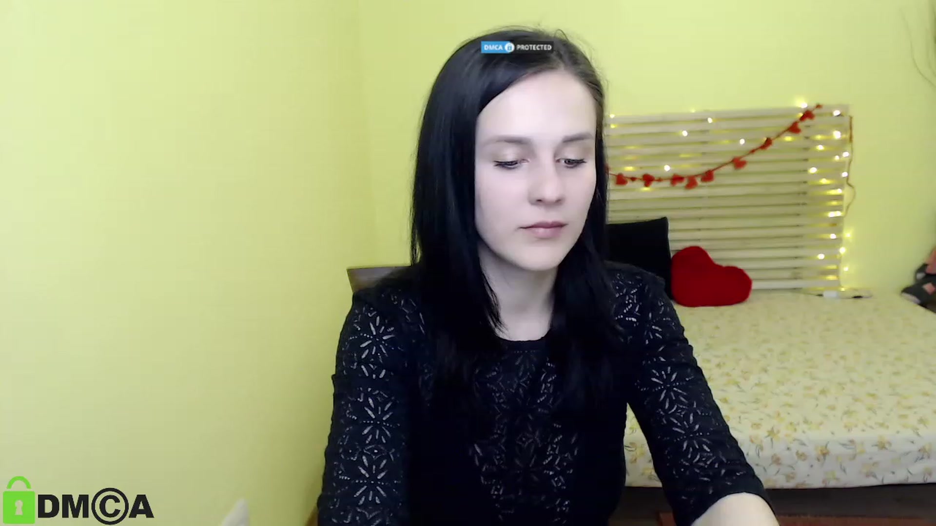Gallery image thumbnail from ViolaEramoo's myfreecams stream on, 04/25/2023, 07:25 image 4 of 20