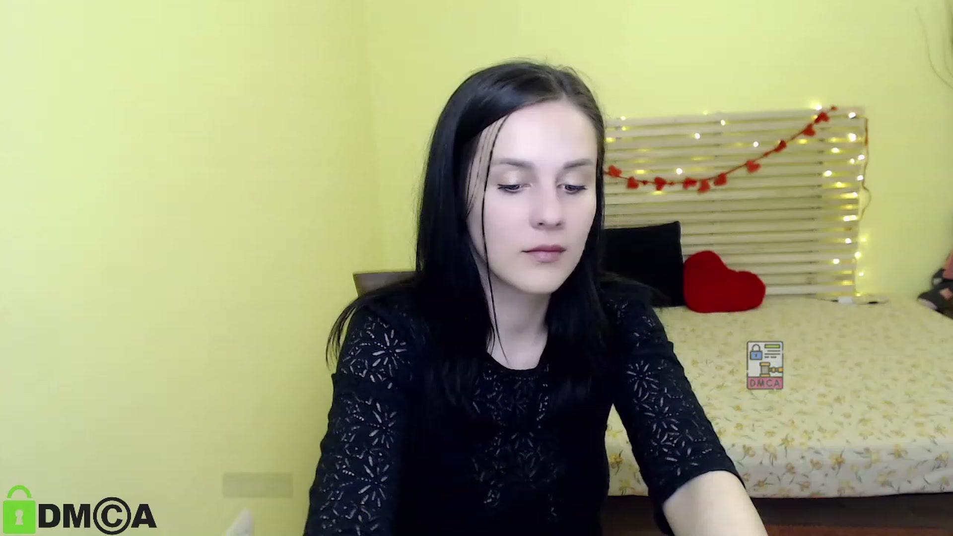 Gallery image thumbnail from ViolaEramoo's myfreecams stream on, 04/25/2023, 07:25 image 16 of 20