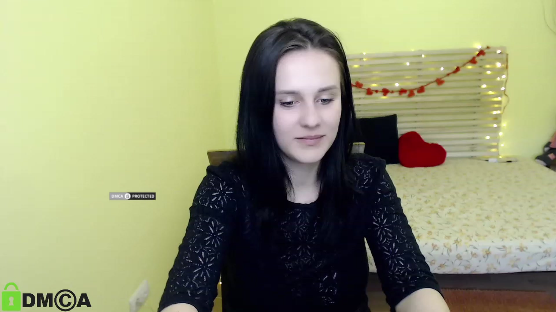 Gallery image thumbnail from ViolaEramoo's myfreecams stream on, 04/25/2023, 10:01 image 15 of 20