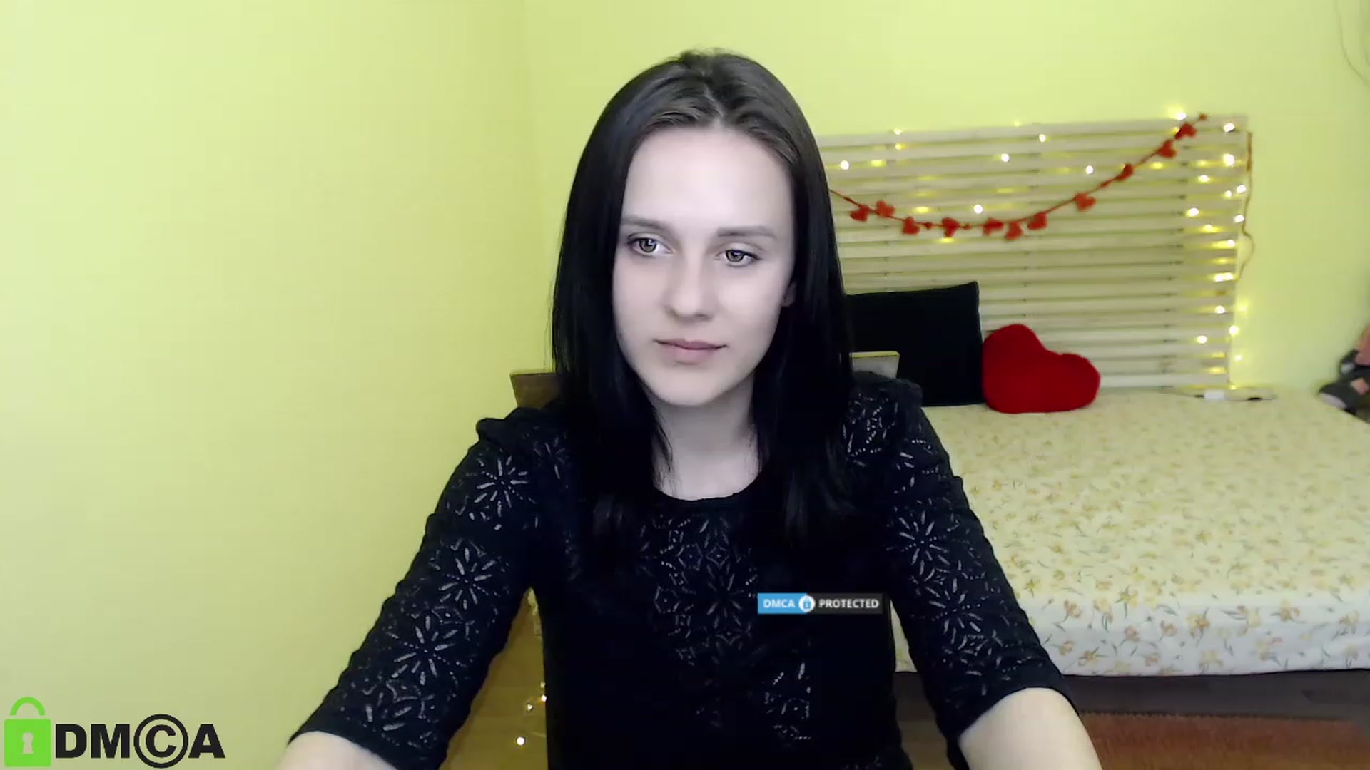 Gallery image thumbnail from ViolaEramoo's myfreecams stream on, 04/25/2023, 10:01 image 16 of 20
