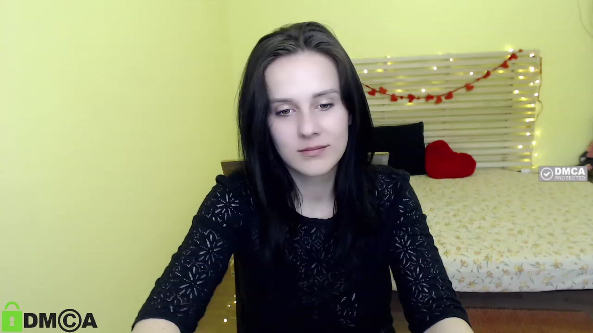 Gallery image thumbnail from ViolaEramoo's myfreecams stream on, 04/25/2023, 10:01 image 7 of 20