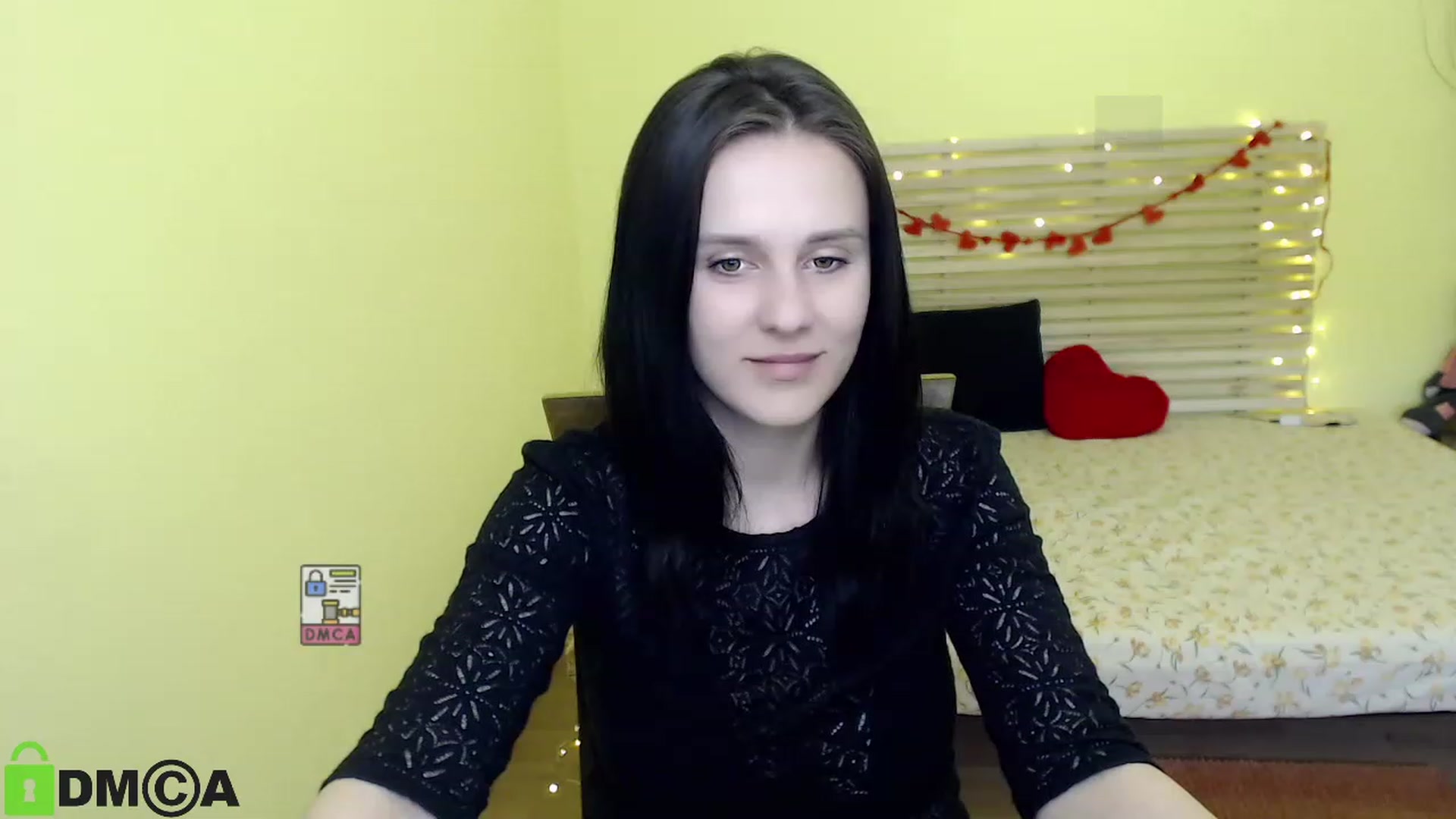 Gallery image thumbnail from ViolaEramoo's myfreecams stream on, 04/25/2023, 10:01 image 17 of 20