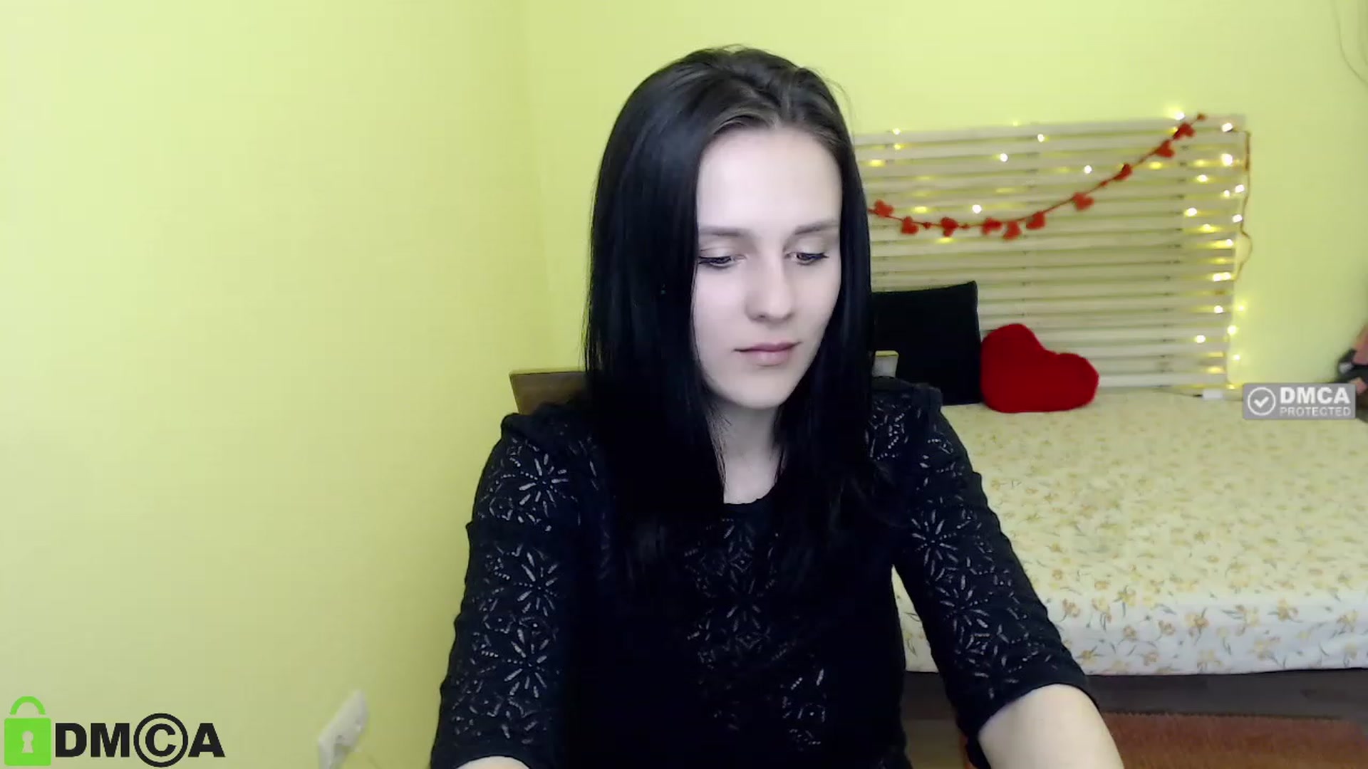 Gallery image thumbnail from ViolaEramoo's myfreecams stream on, 04/25/2023, 10:01 image 14 of 20