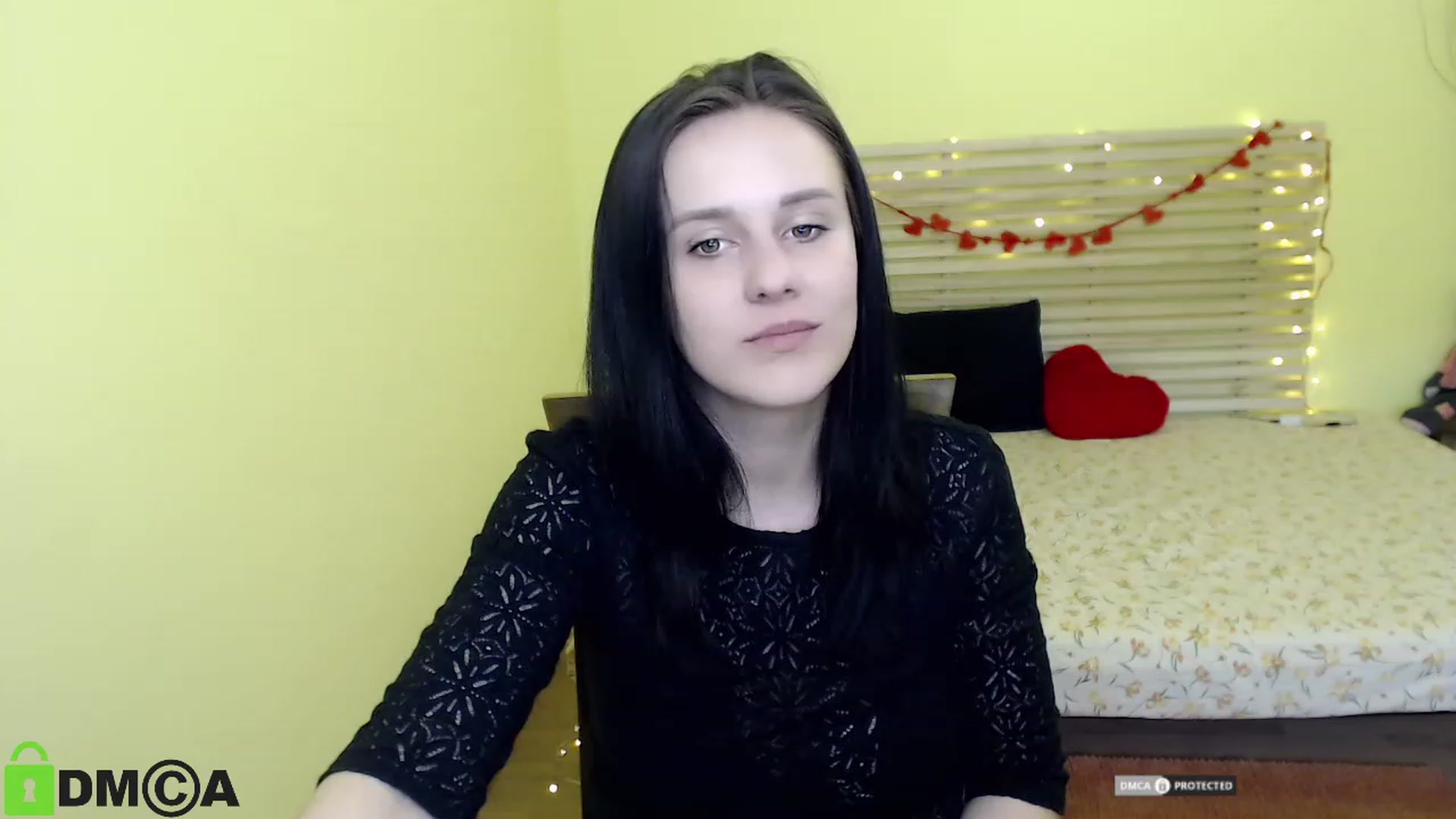 Gallery image thumbnail from ViolaEramoo's myfreecams stream on, 04/25/2023, 10:01 image 11 of 20