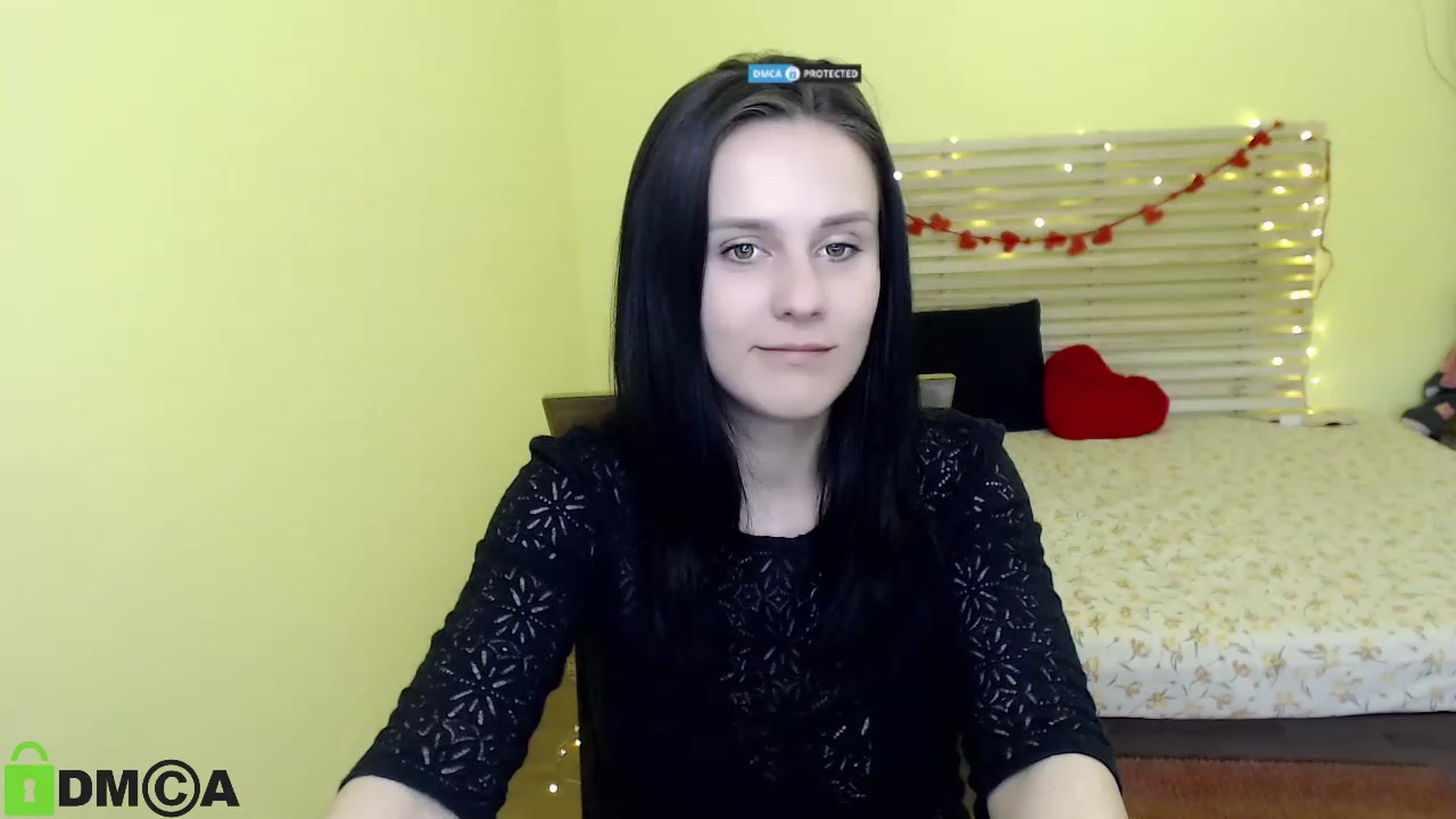Gallery image thumbnail from ViolaEramoo's myfreecams stream on, 04/25/2023, 10:01 image 12 of 20