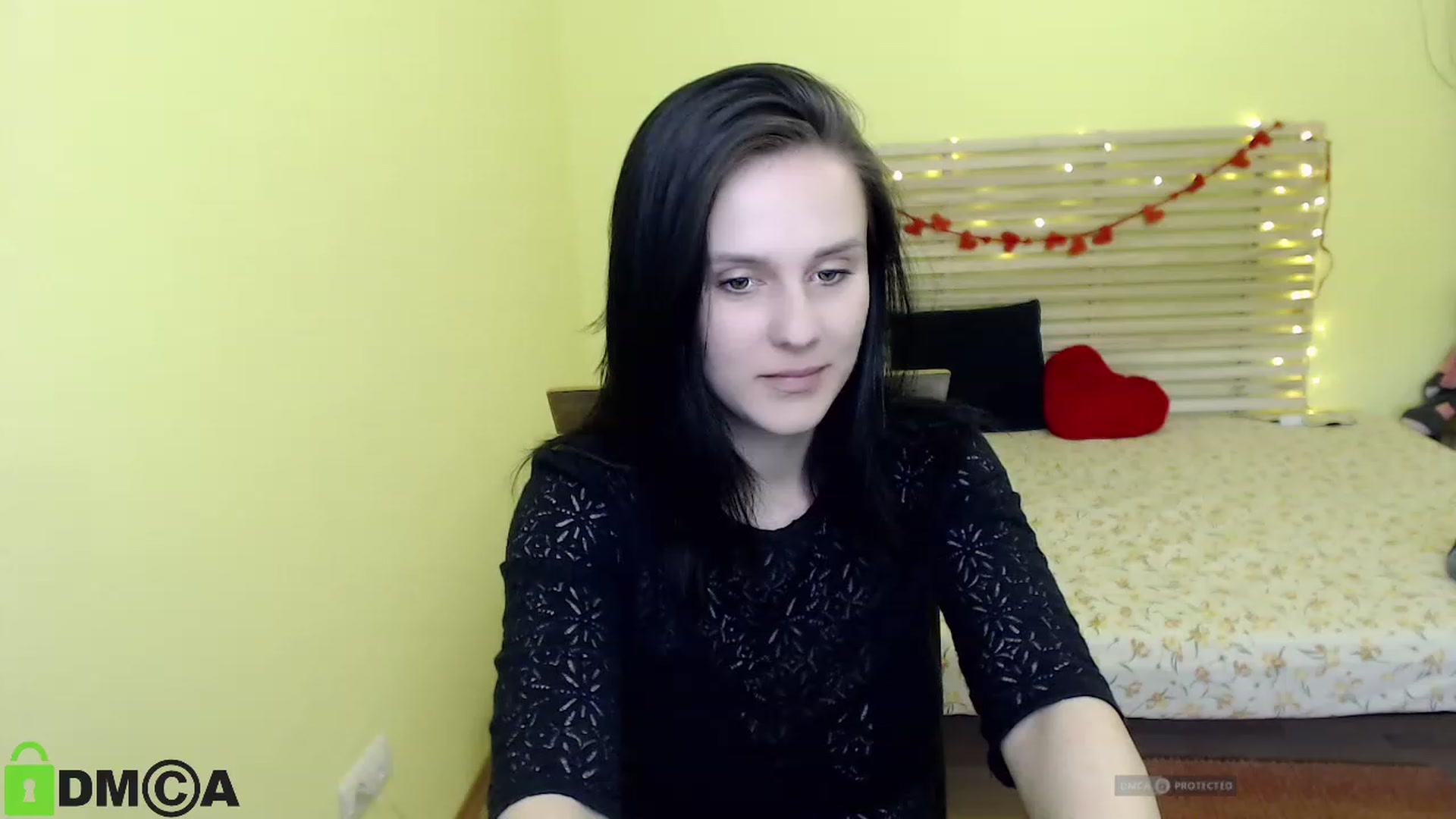 Gallery image thumbnail from ViolaEramoo's myfreecams stream on, 04/25/2023, 11:54 image 18 of 20