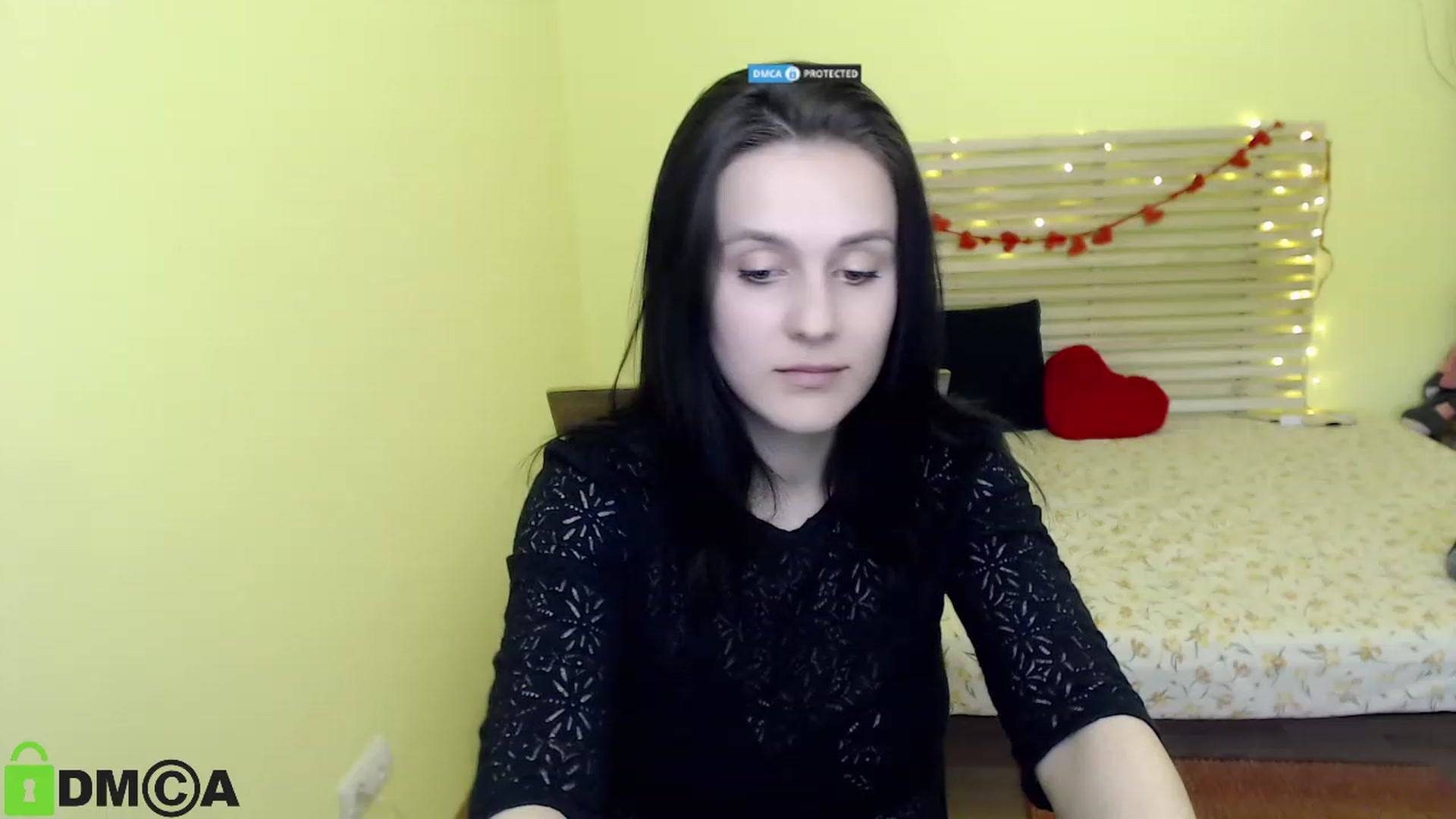 Gallery image thumbnail from ViolaEramoo's myfreecams stream on, 04/25/2023, 11:54 image 17 of 20