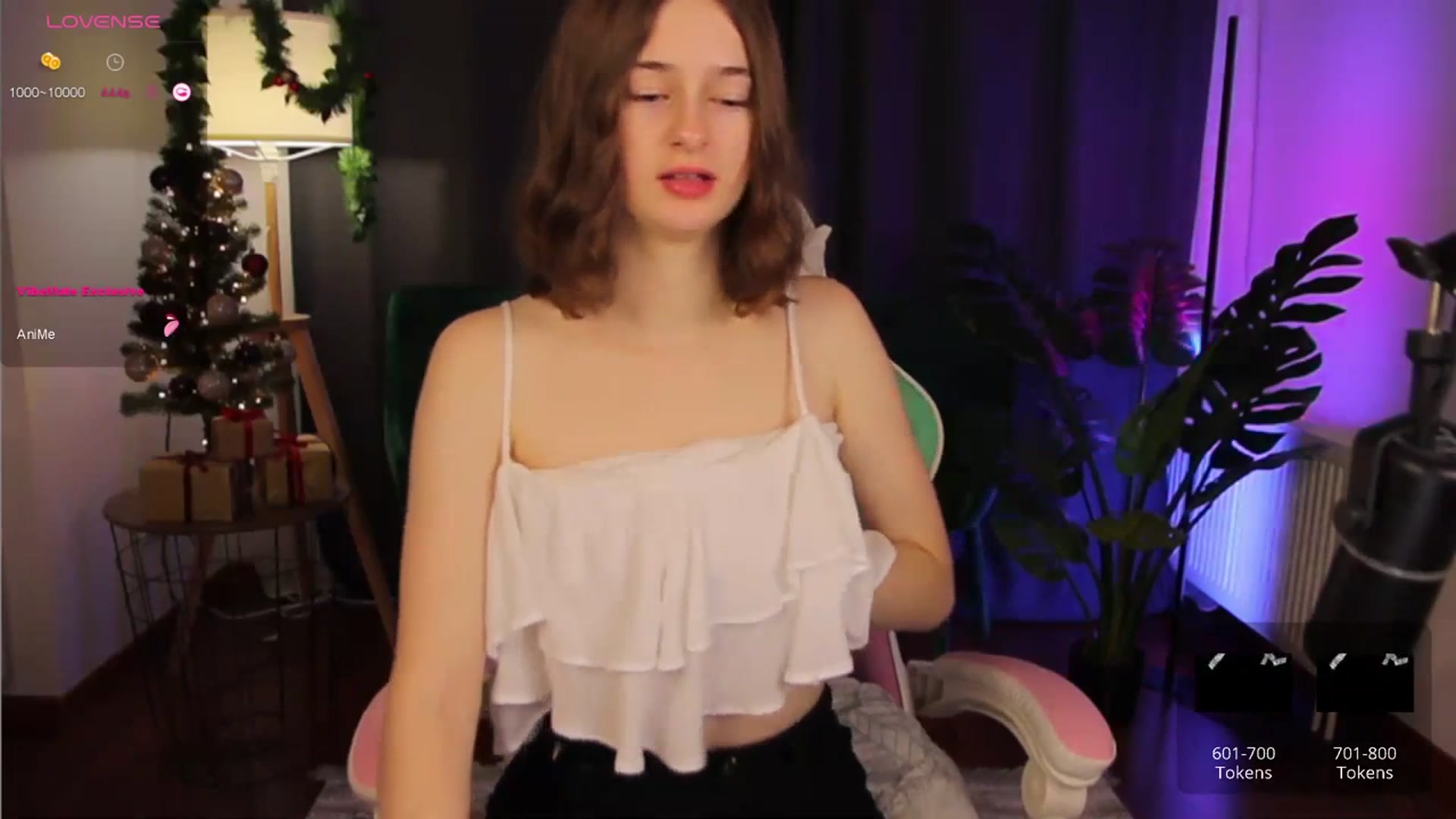 Gallery image thumbnail from Viola__Moon's myfreecams stream on, 12/25/2023, 13:50 image 6 of 20