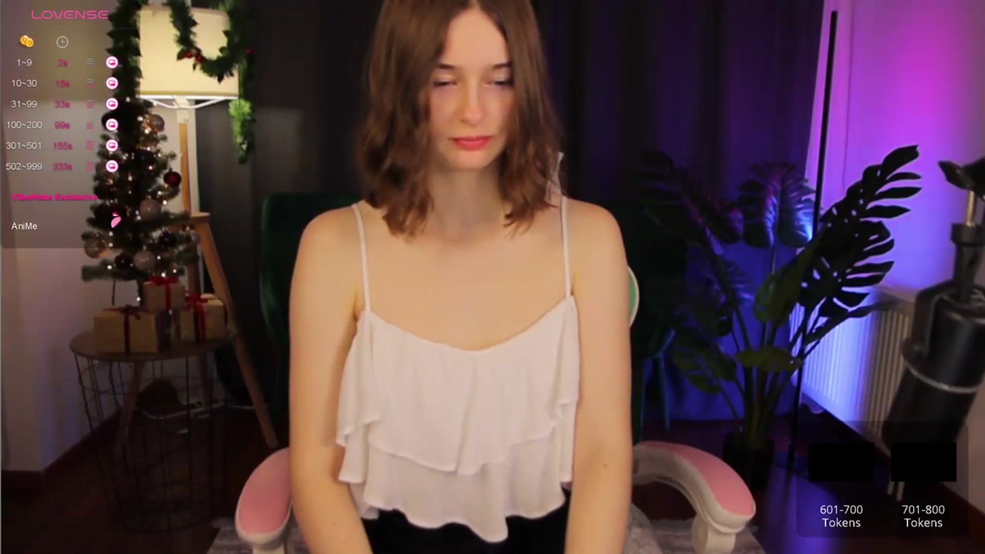 Gallery image thumbnail from Viola__Moon's myfreecams stream on, 12/25/2023, 13:50 image 2 of 20