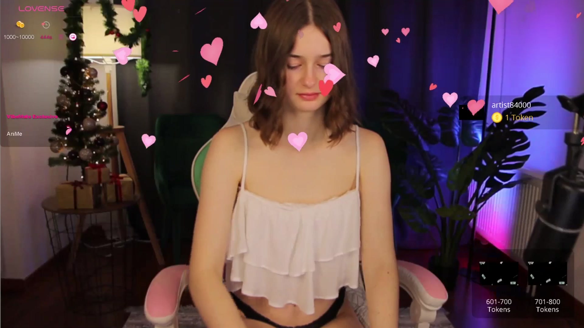 Gallery image thumbnail from Viola__Moon's myfreecams stream on, 12/25/2023, 13:50 image 17 of 20