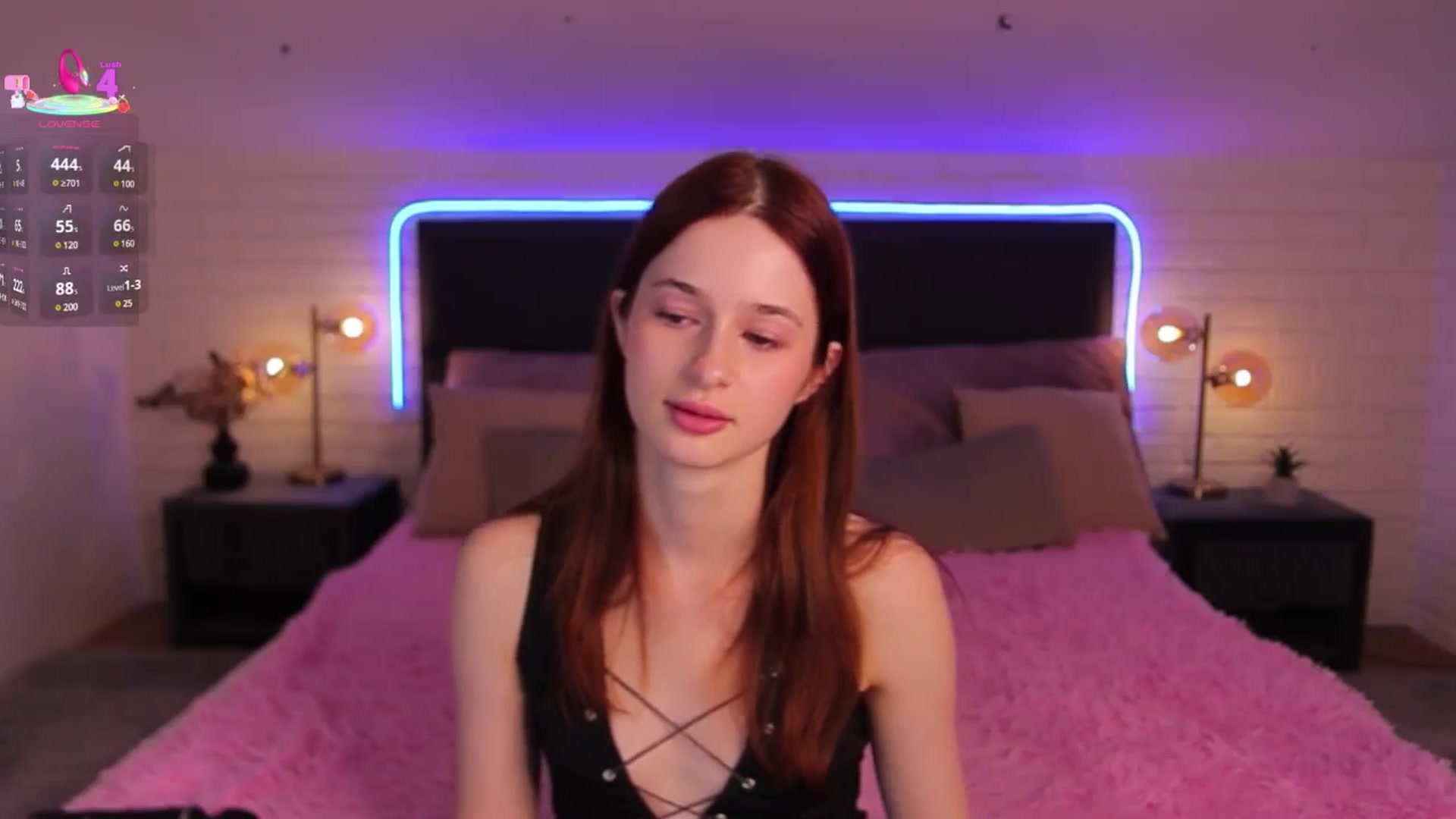 Gallery image thumbnail from Viola__Moon's myfreecams stream on, 07/02/2025, 10:31 image 8 of 20