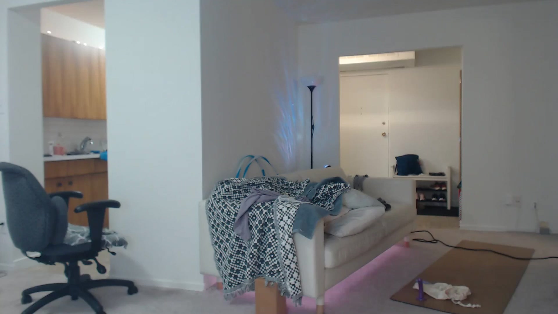 Gallery image thumbnail from VioletFoxy's myfreecams stream on, 01/17/2026, 24:01 image 17 of 20