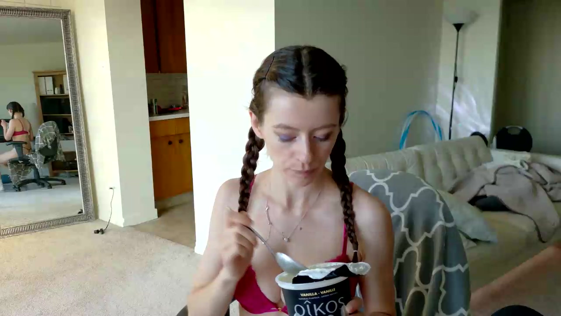 Gallery image thumbnail from VioletFoxy's myfreecams stream on, 08/13/2026, 01:01 image 7 of 20