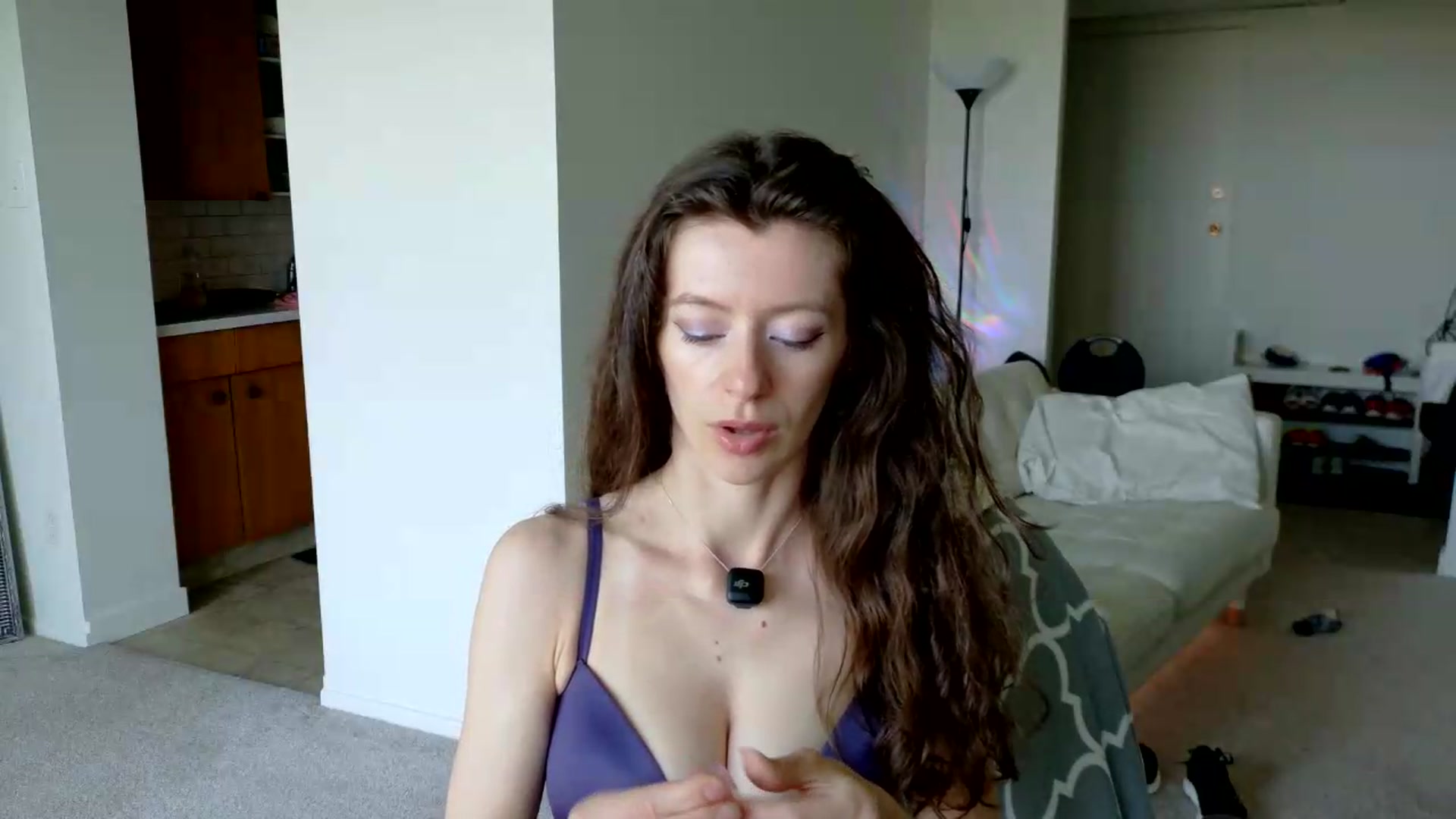 Gallery image thumbnail from VioletFoxy's myfreecams stream on, 08/18/2026, 21:22 image 3 of 20