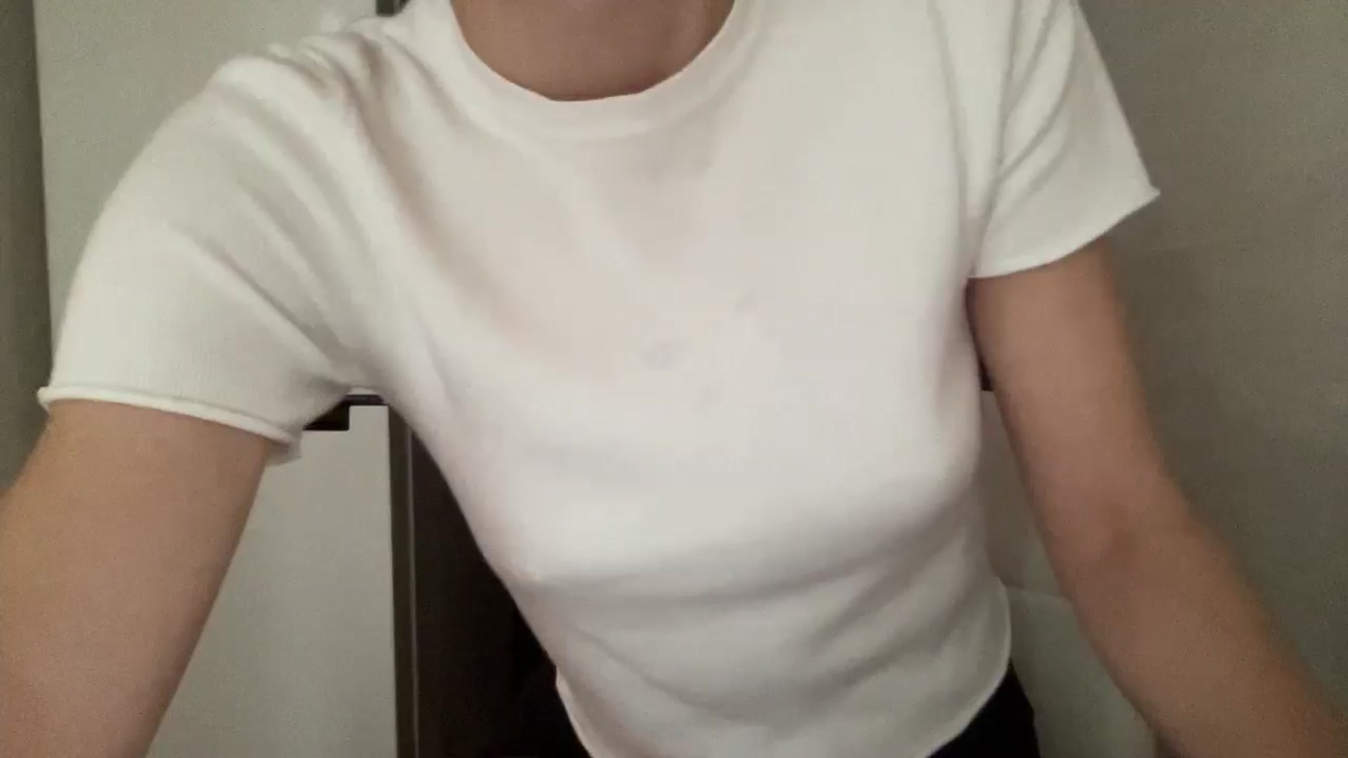 Gallery image thumbnail from VioletHeart's myfreecams stream on, 10/18/2025, 12:11 image 20 of 20