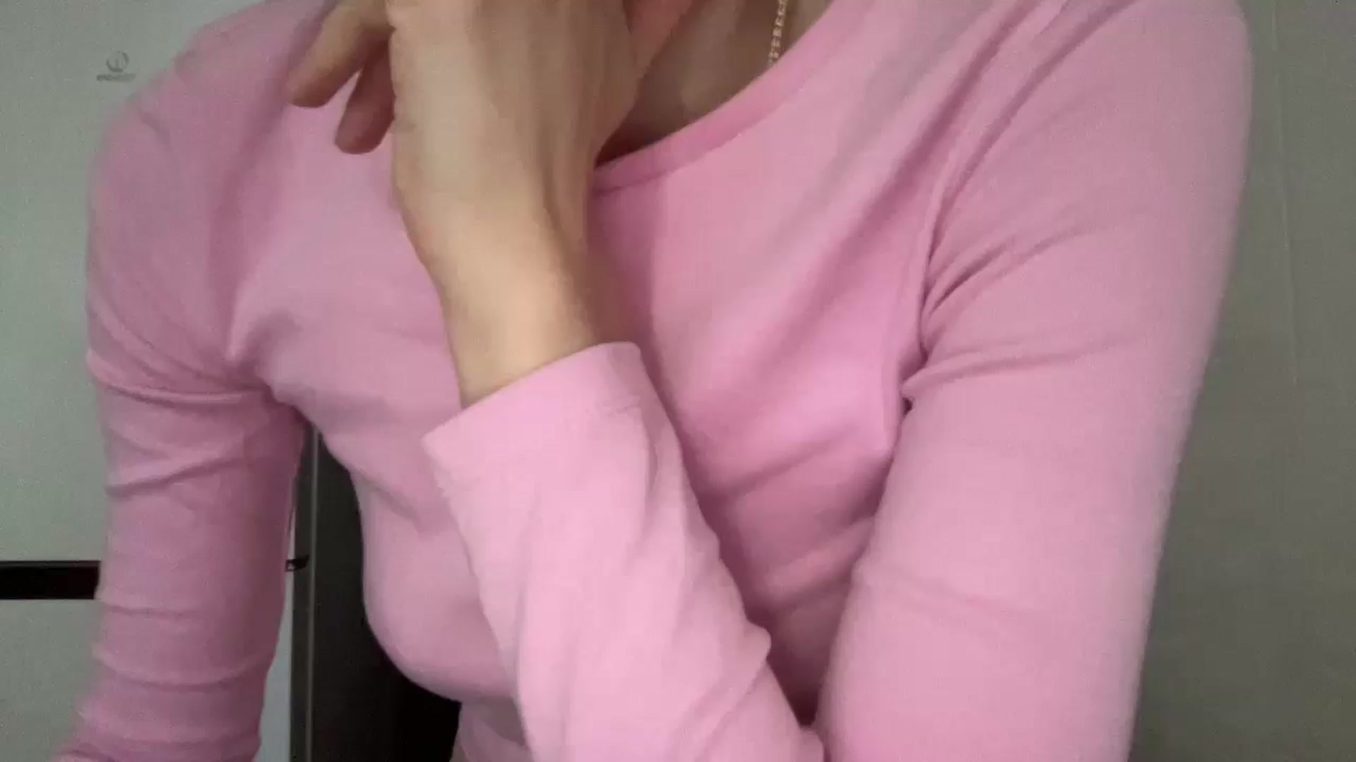 Gallery image thumbnail from VioletHeart's myfreecams stream on, 10/19/2025, 09:33 image 1 of 20