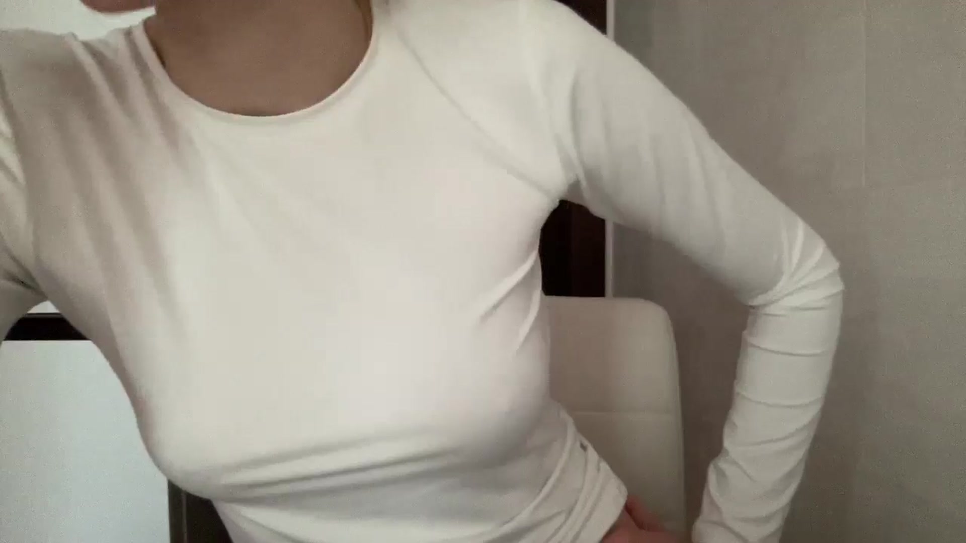 Gallery image thumbnail from VioletHeart's myfreecams stream on, 10/28/2025, 09:29 image 2 of 20