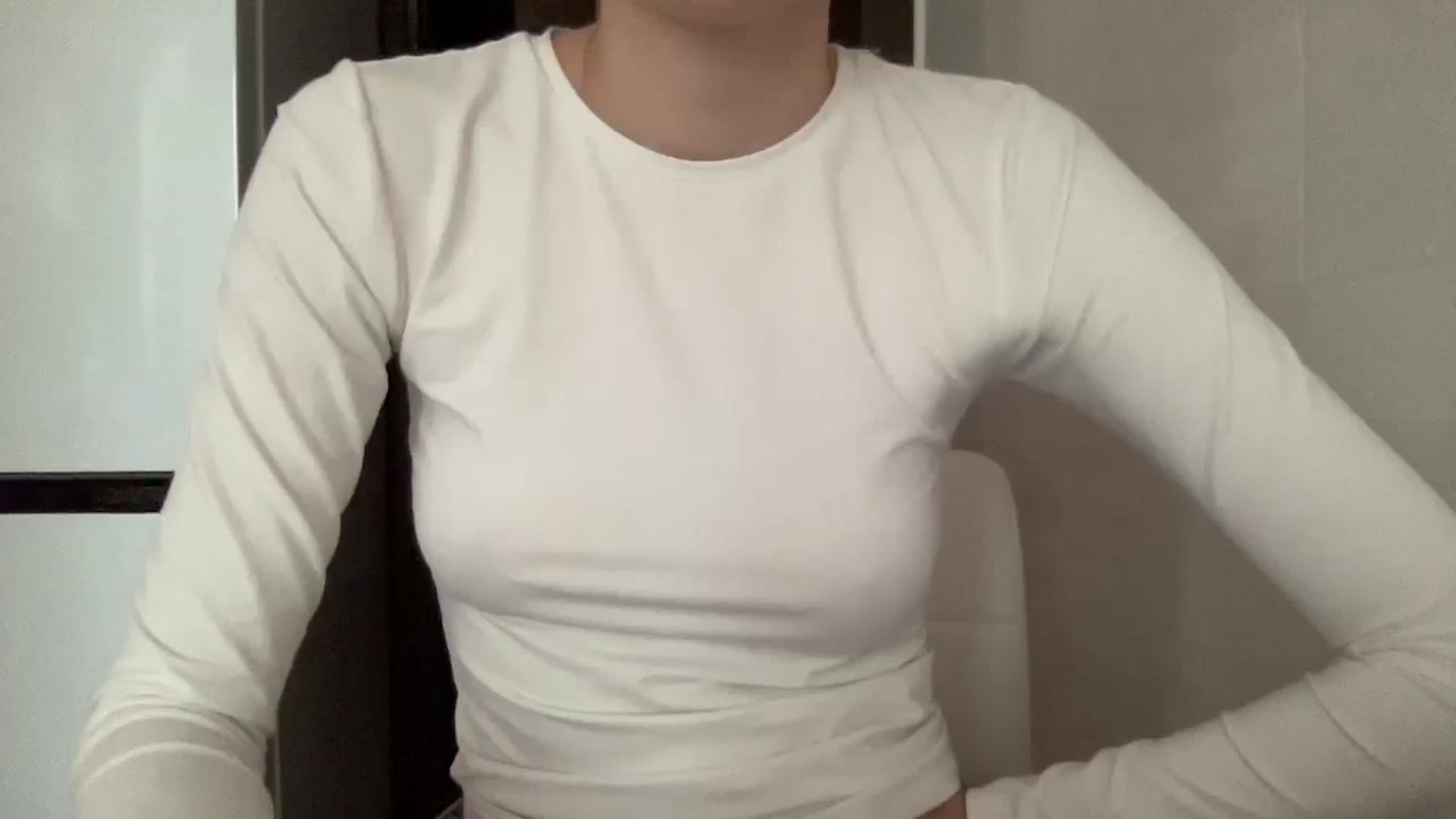 Gallery image thumbnail from VioletHeart's myfreecams stream on, 10/28/2025, 09:29 image 4 of 20