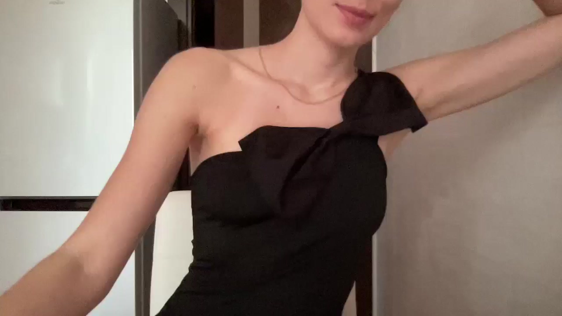 Gallery image thumbnail from VioletHeart's myfreecams stream on, 11/02/2025, 14:25 image 5 of 20
