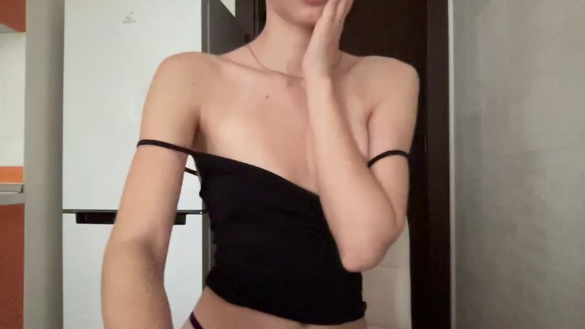 Gallery image thumbnail from VioletHeart's myfreecams stream on, 11/11/2025, 11:12 image 11 of 20