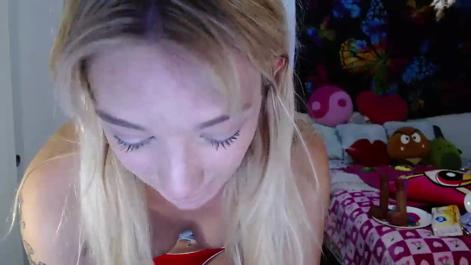 Gallery image thumbnail from VioletRay's myfreecams stream on, 08/21/2025, 04:34 image 18 of 20
