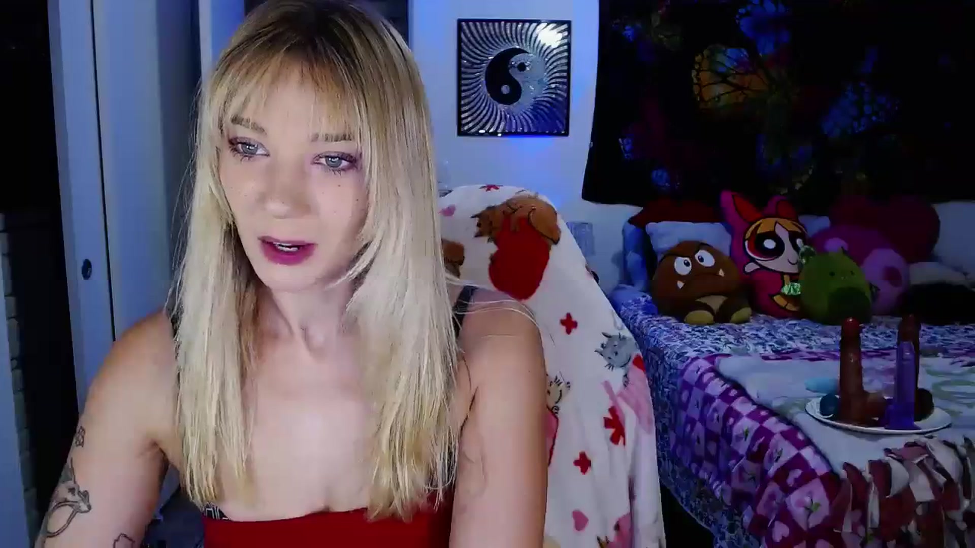 Gallery image thumbnail from VioletRay's myfreecams stream on, 08/28/2025, 02:23 image 3 of 20