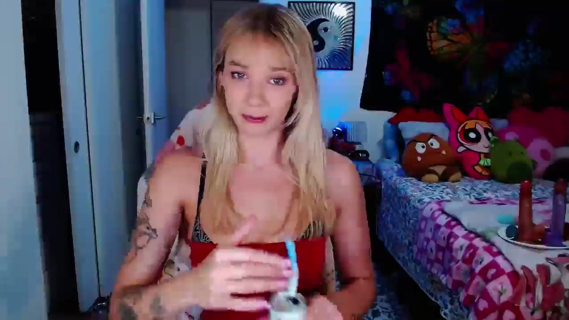 Gallery image thumbnail from VioletRay's myfreecams stream on, 08/28/2025, 02:23 image 17 of 20