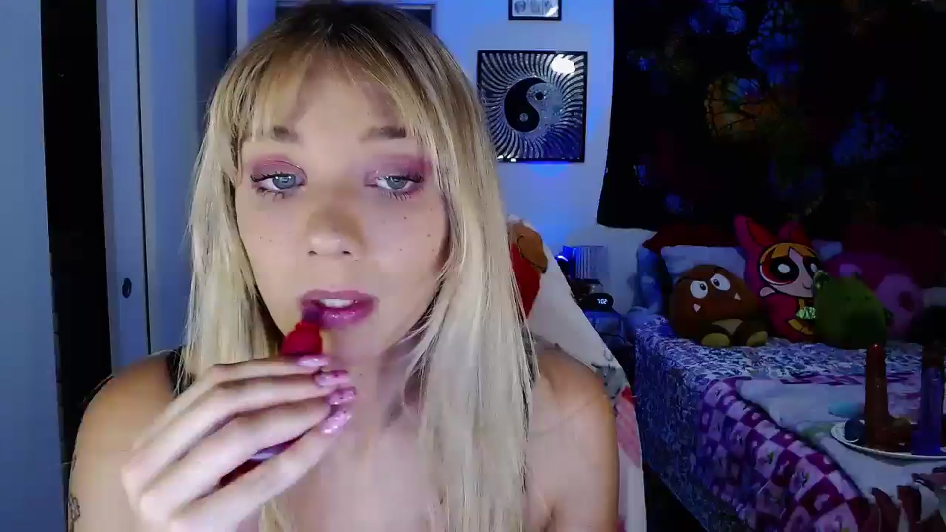 Gallery image thumbnail from VioletRay's myfreecams stream on, 08/28/2025, 02:23 image 13 of 20